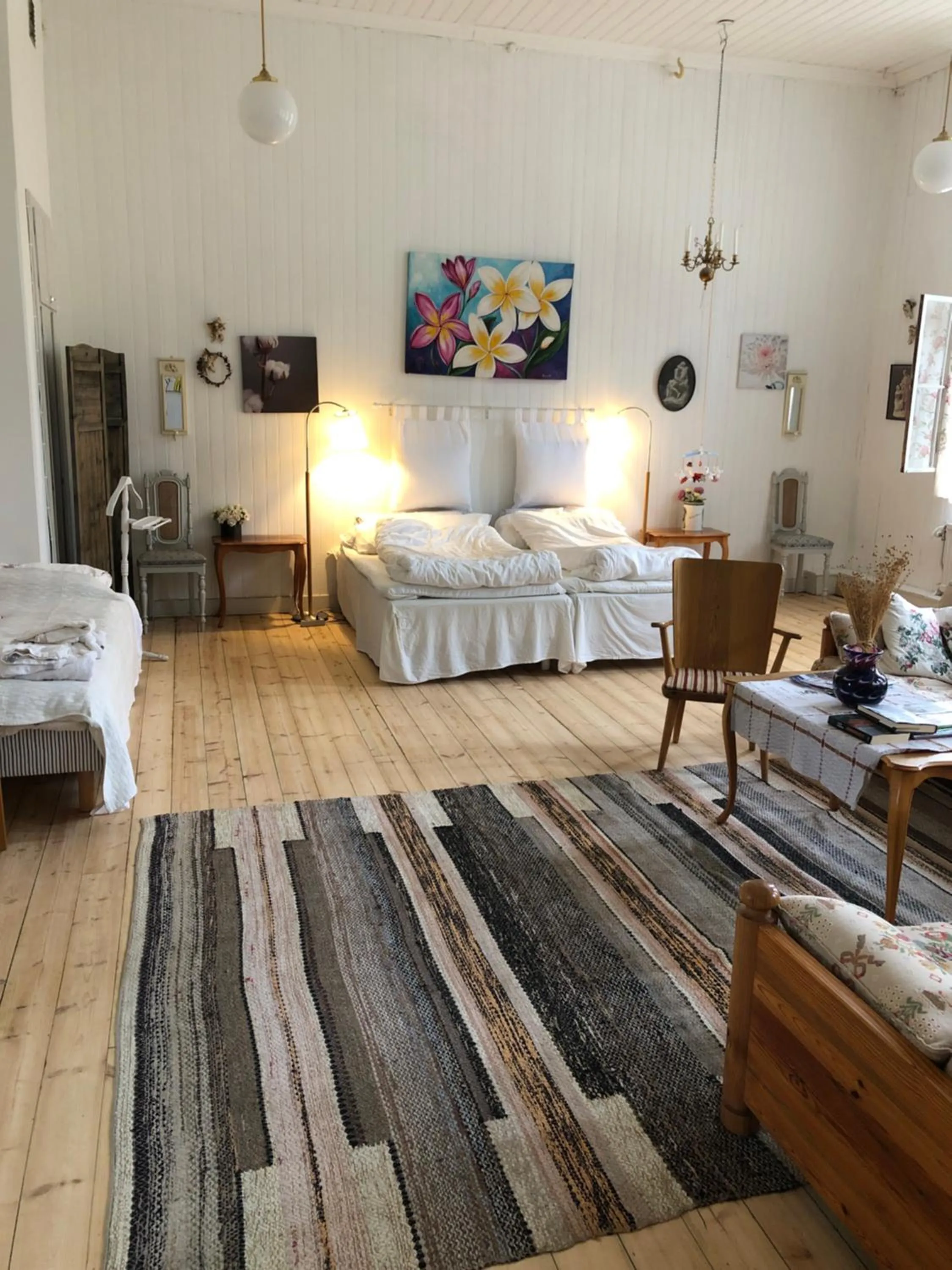 Bed in Långhedgården Bed & Breakfast