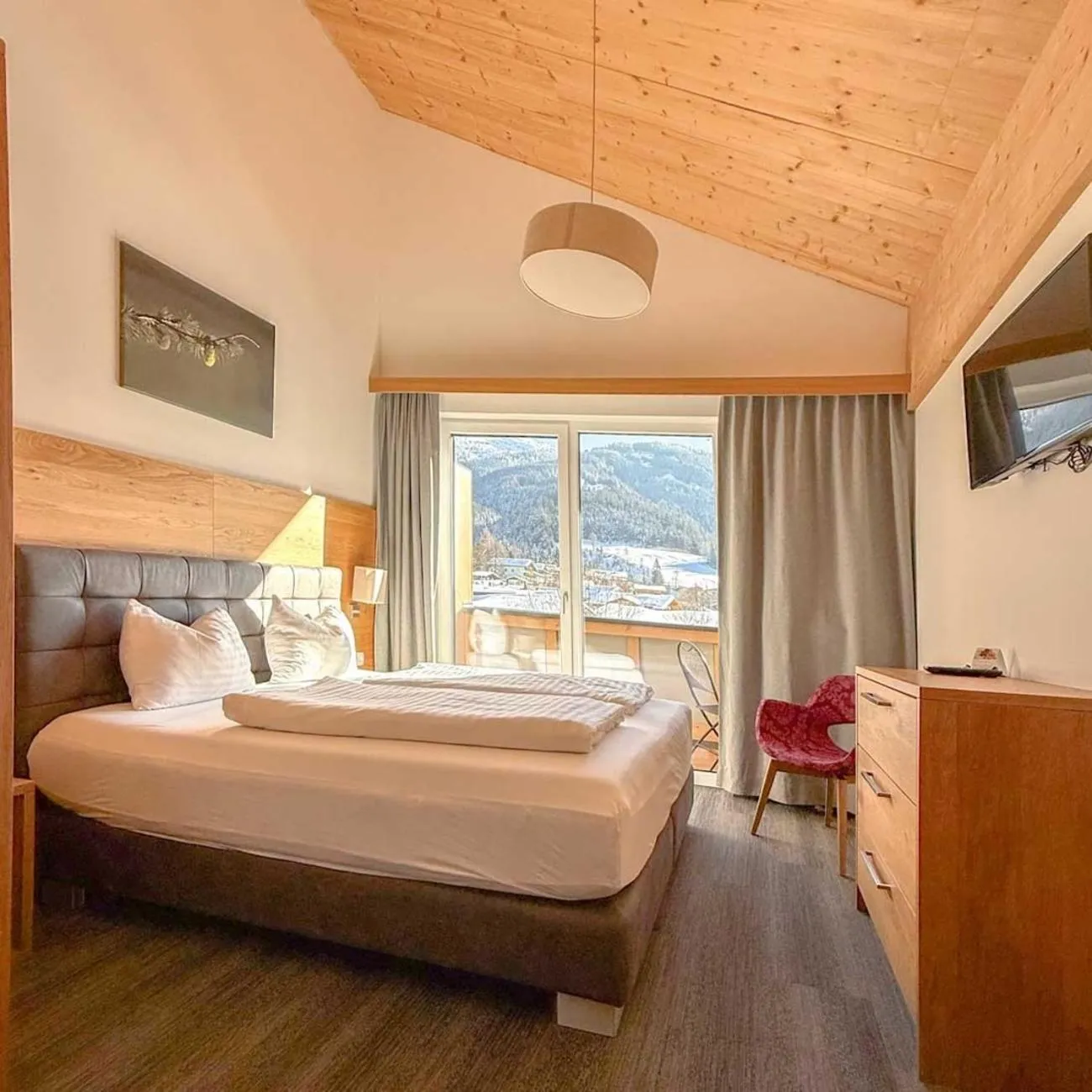 Photo of the whole room, Bed in Wander- und Familienhotel Erika