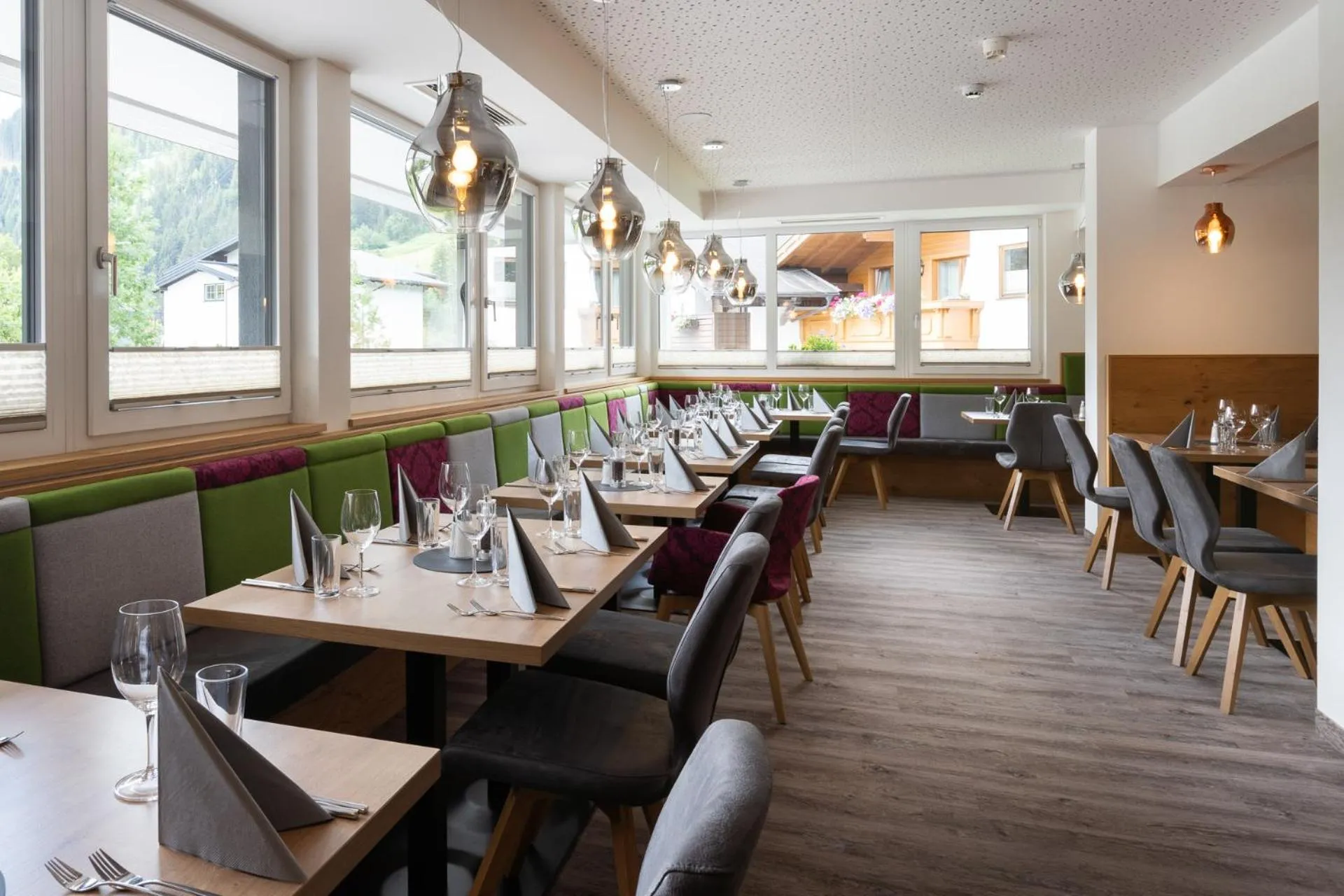 Restaurant/places to eat in Wander- und Familienhotel Erika