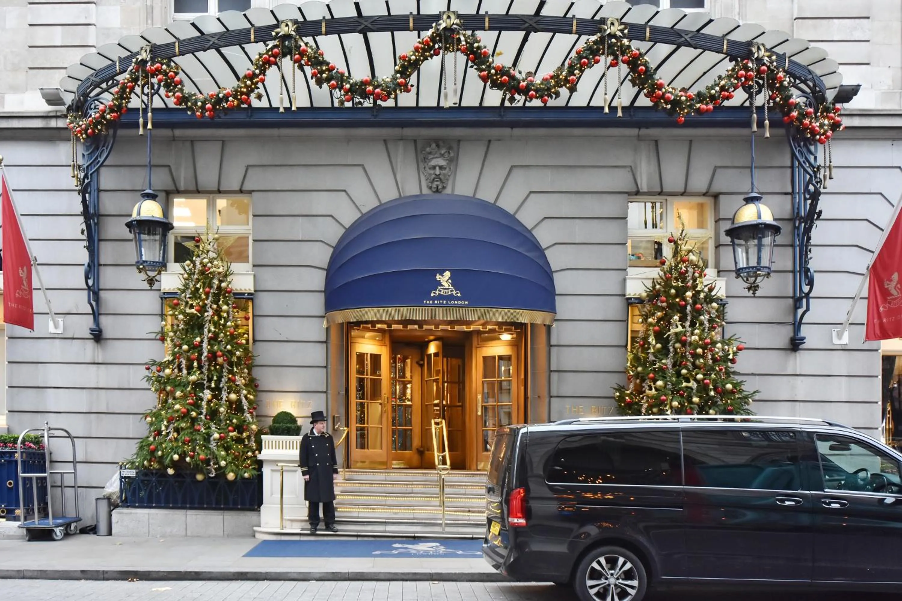 Nearby landmark in London Choice Apartments - Mayfair - Piccadilly