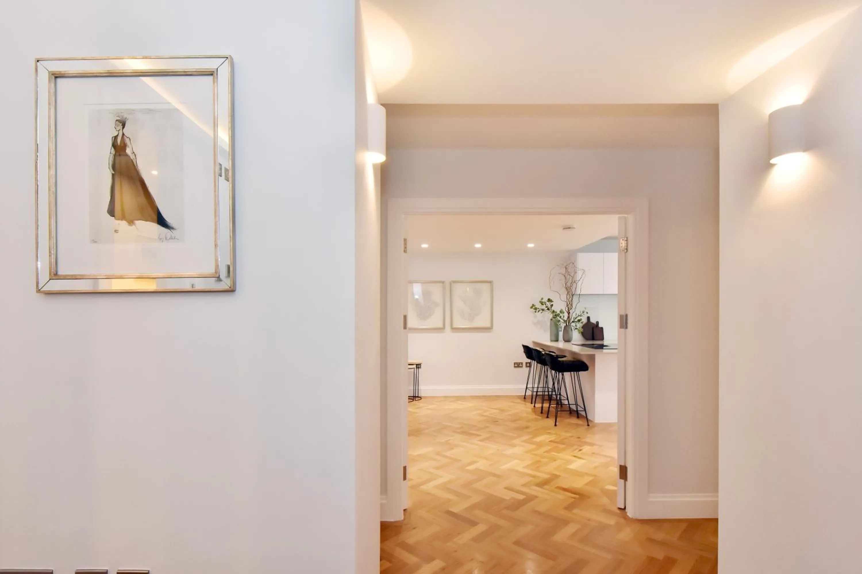 Dining area in London Choice Apartments - Mayfair - Piccadilly