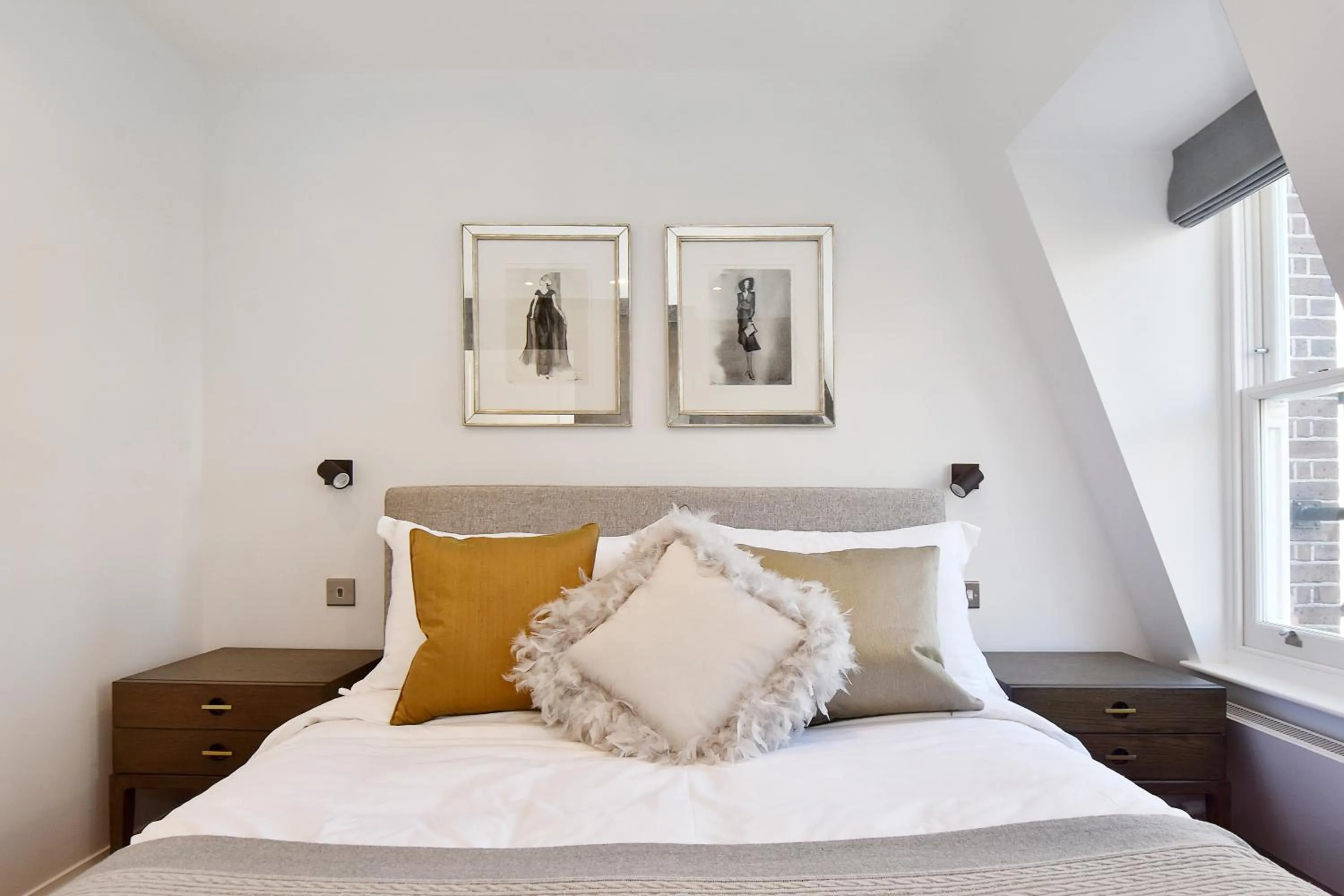 Bed in London Choice Apartments - Mayfair - Piccadilly