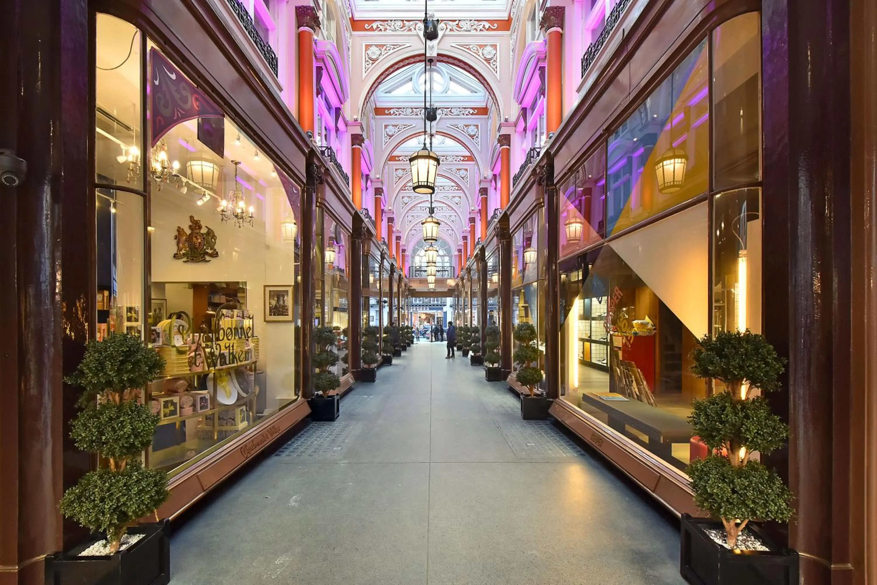 Shopping Area in London Choice Apartments - Mayfair - Piccadilly