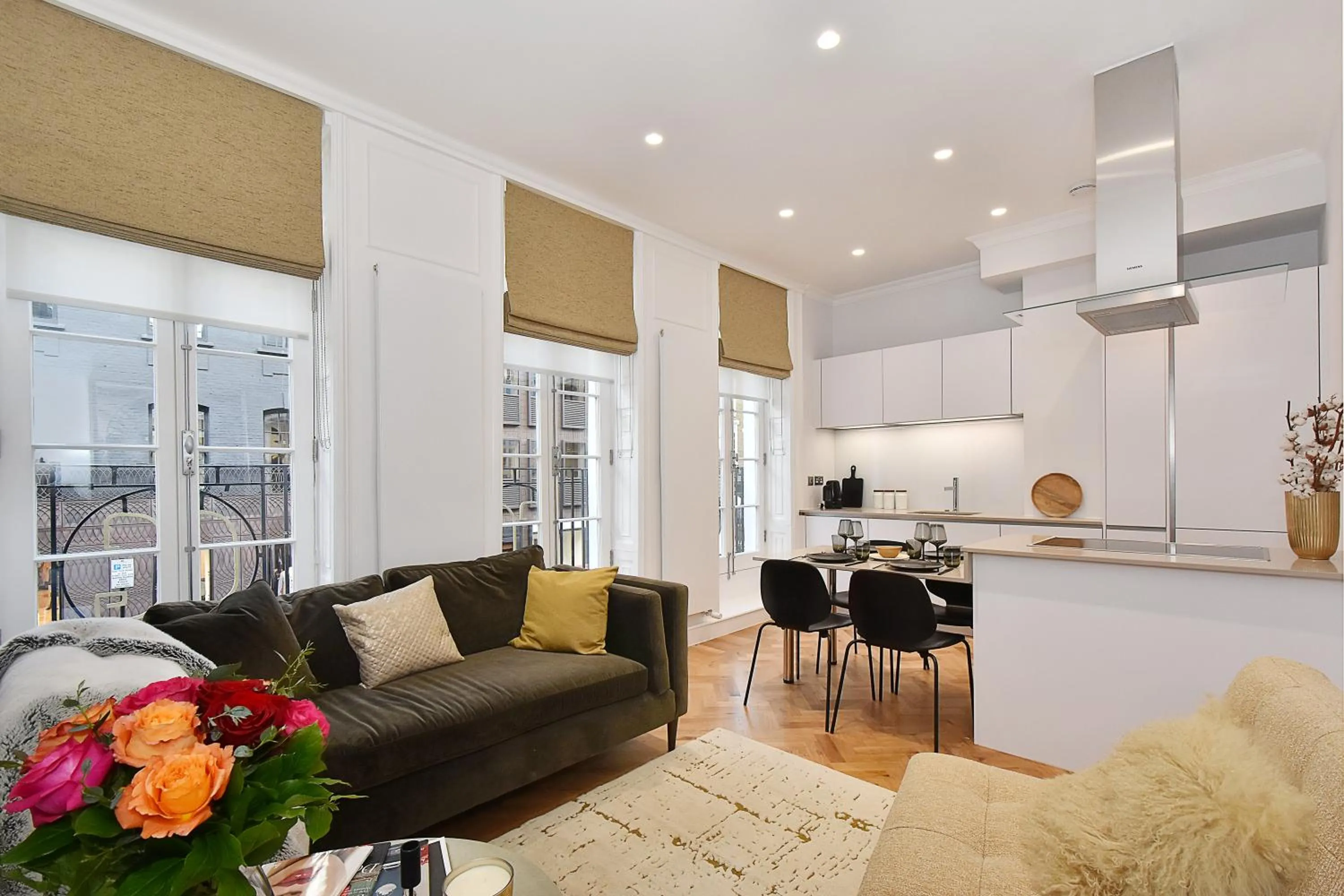 Seating area in London Choice Apartments - Mayfair - Piccadilly