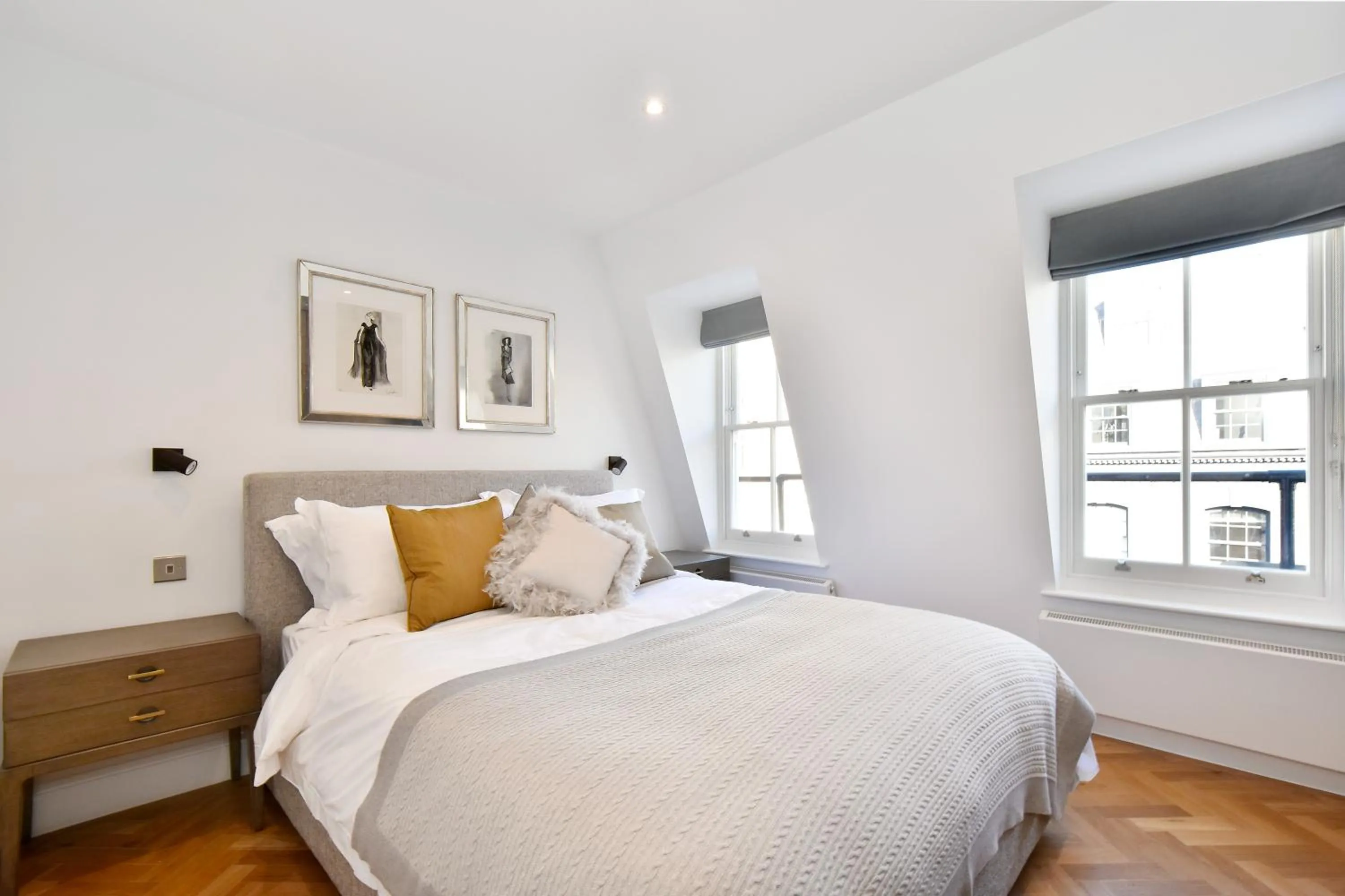 Bed in London Choice Apartments - Mayfair - Piccadilly