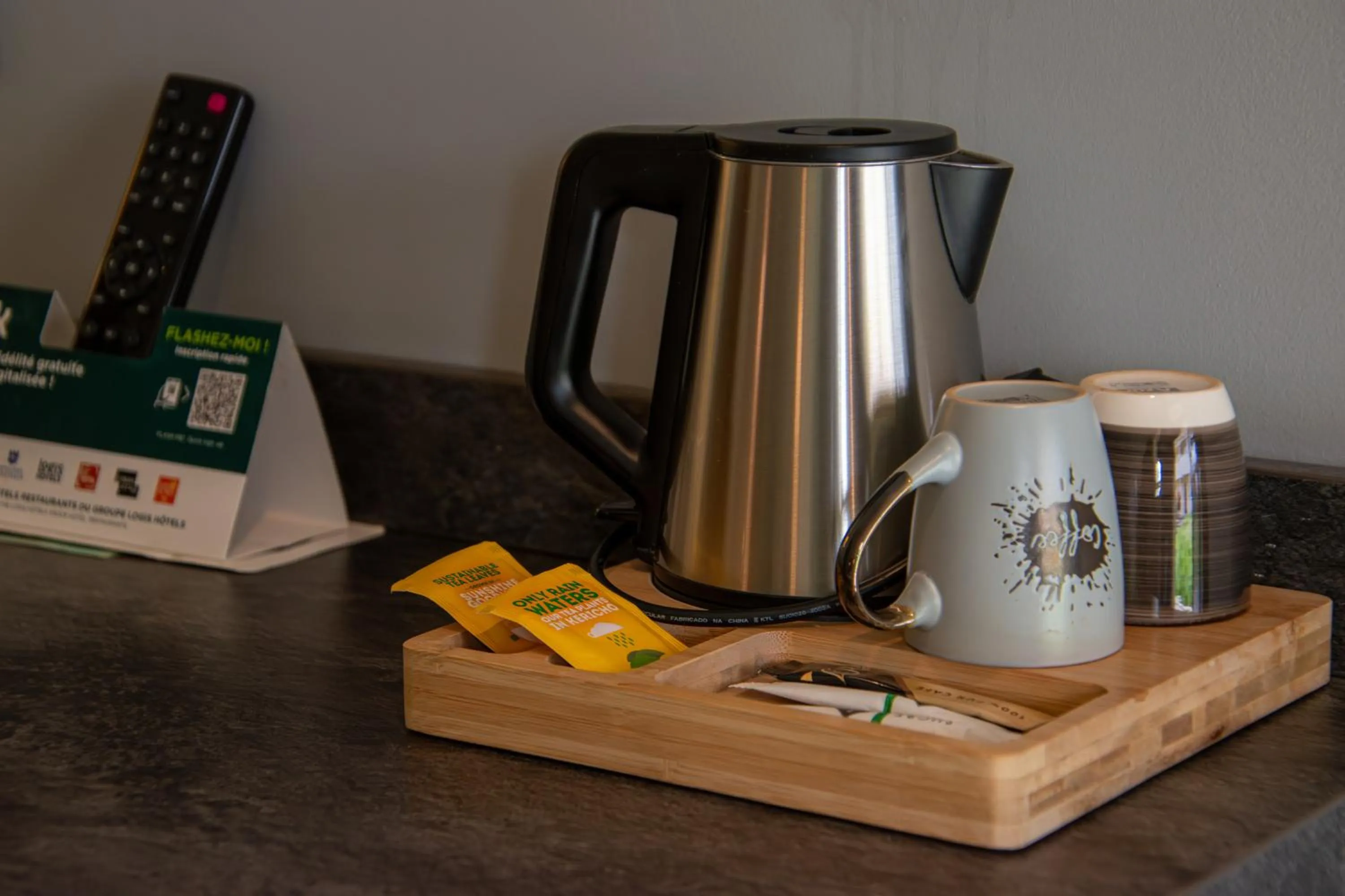 Coffee/tea facilities in Logis Des Sources