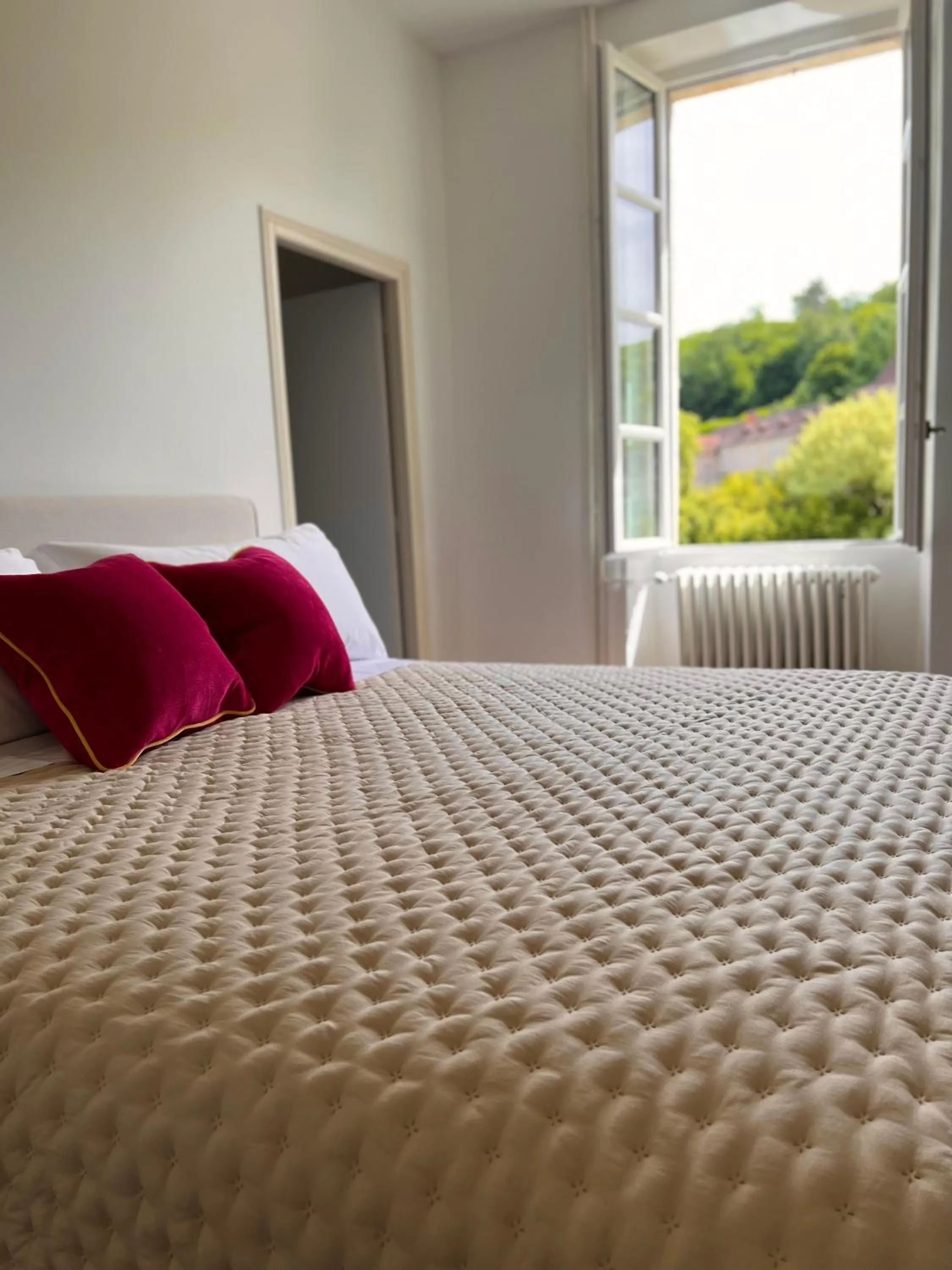 Bedroom, Bed in NOUBAR