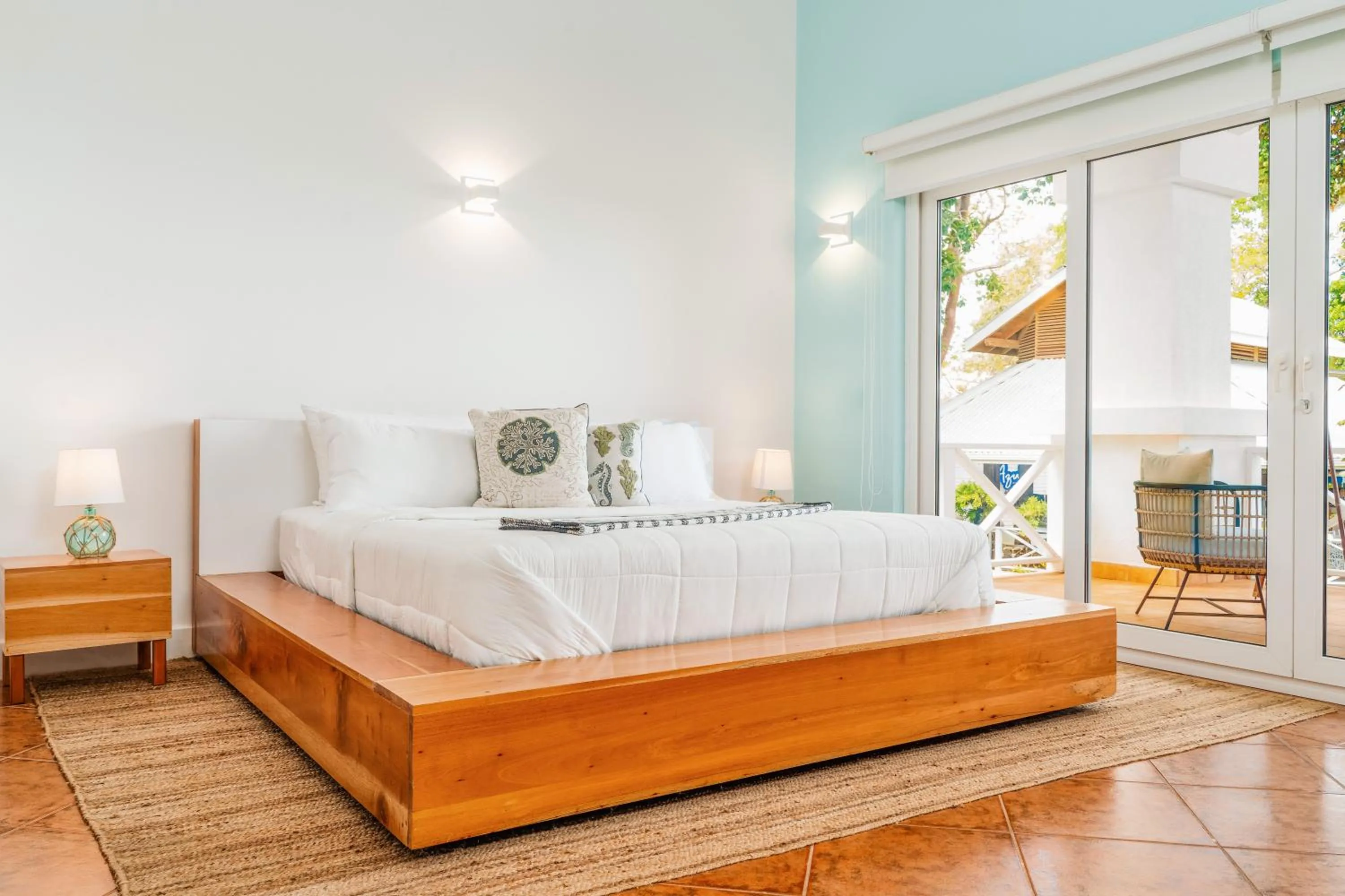 Bed in Blue Roatan Resort