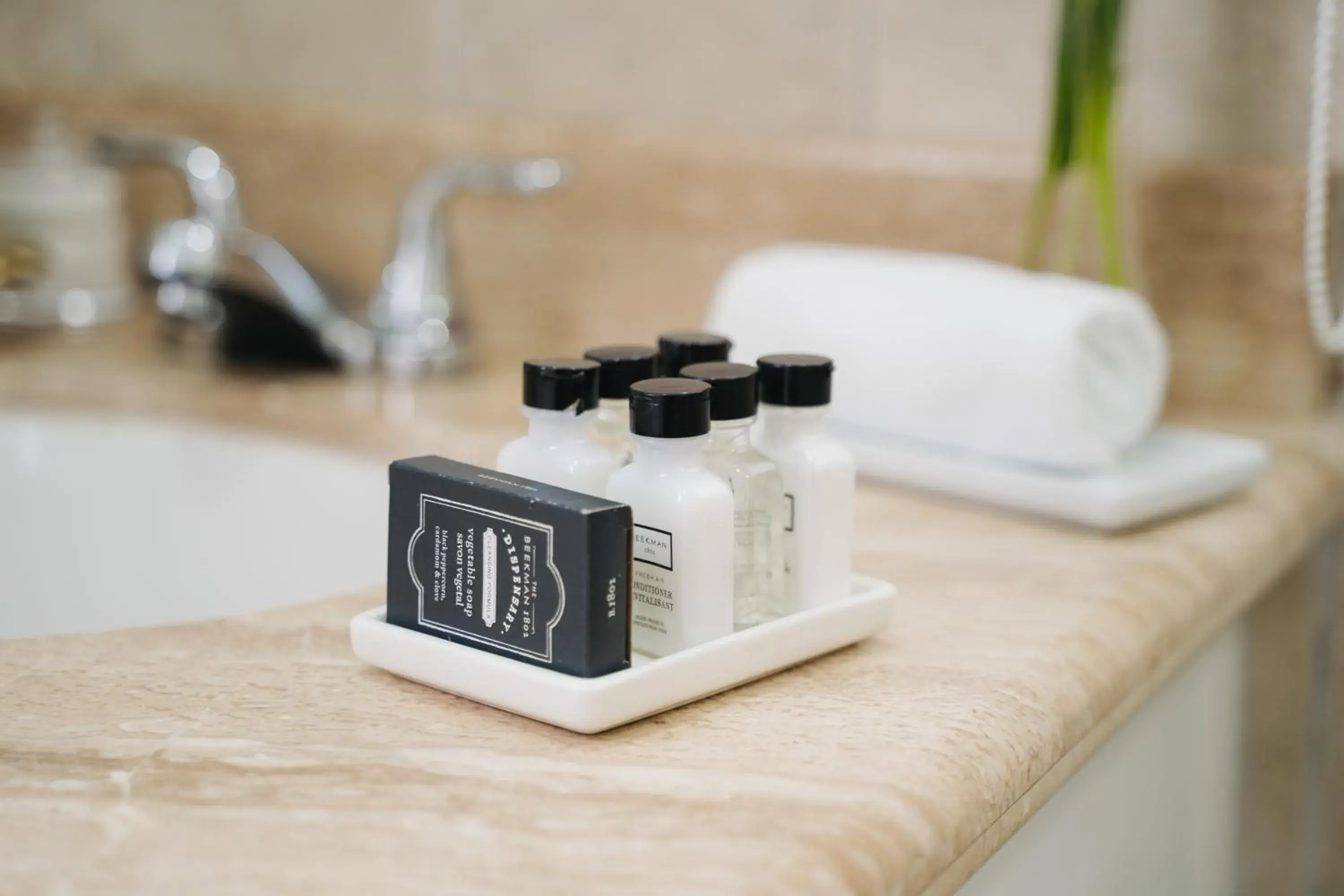 Queen Suite with Sea View in Blue Roatan Resort Queen Suite with Sea View in Blue Roatan Resort