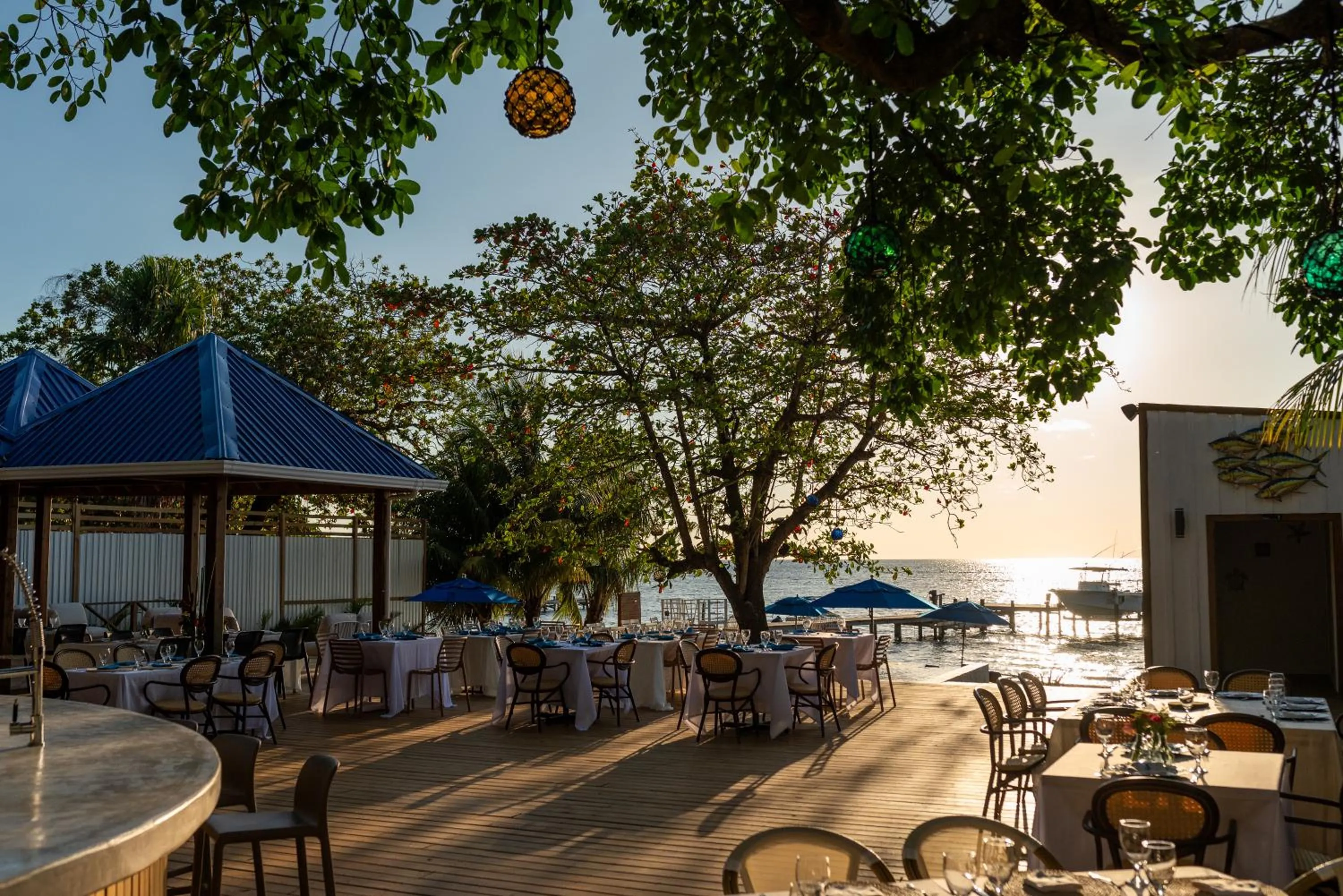 Property building in Blue Roatan Resort