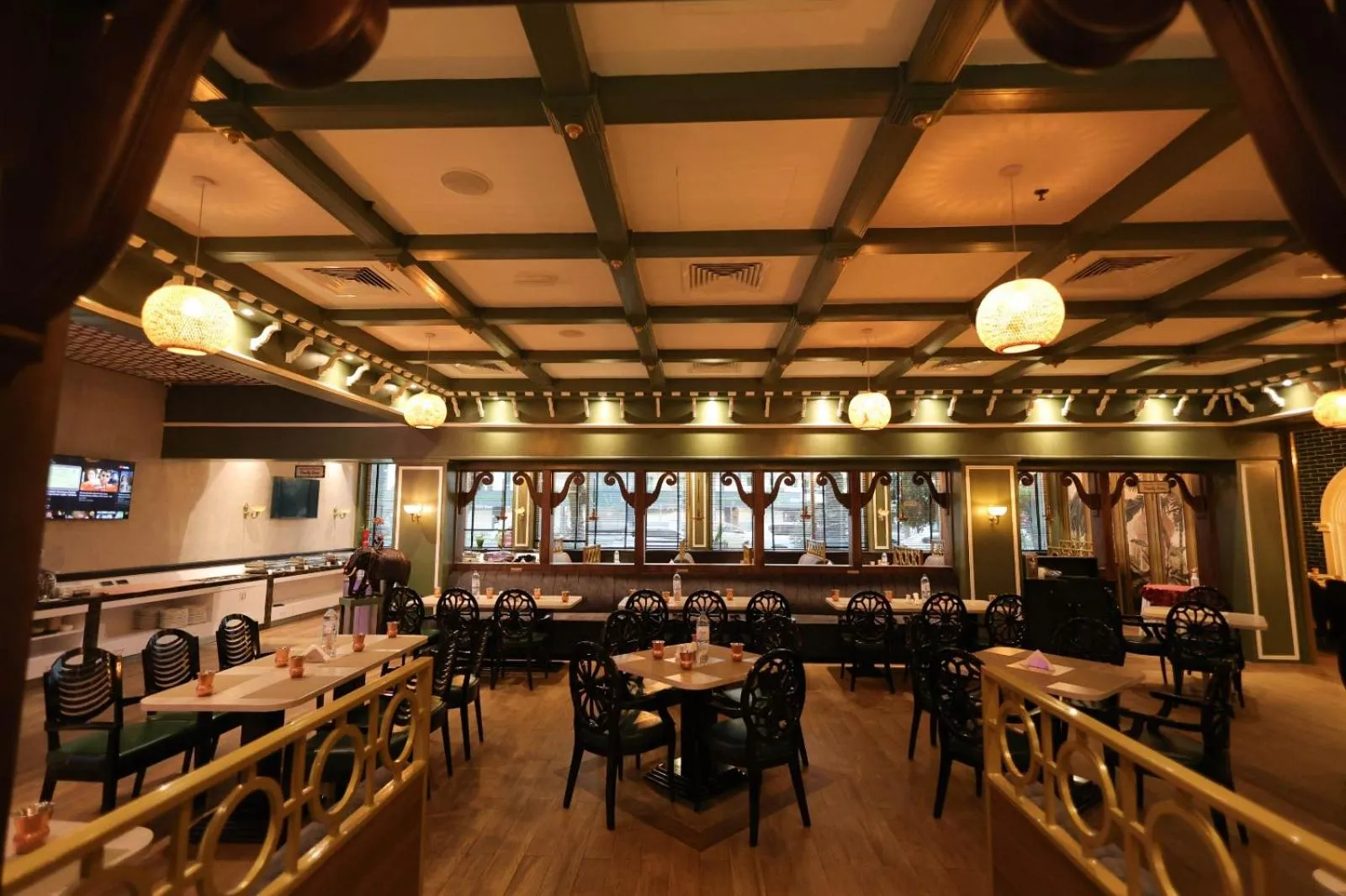 Restaurant/places to eat in Dubai Grand Hotel by Fortune, Dubai Airport