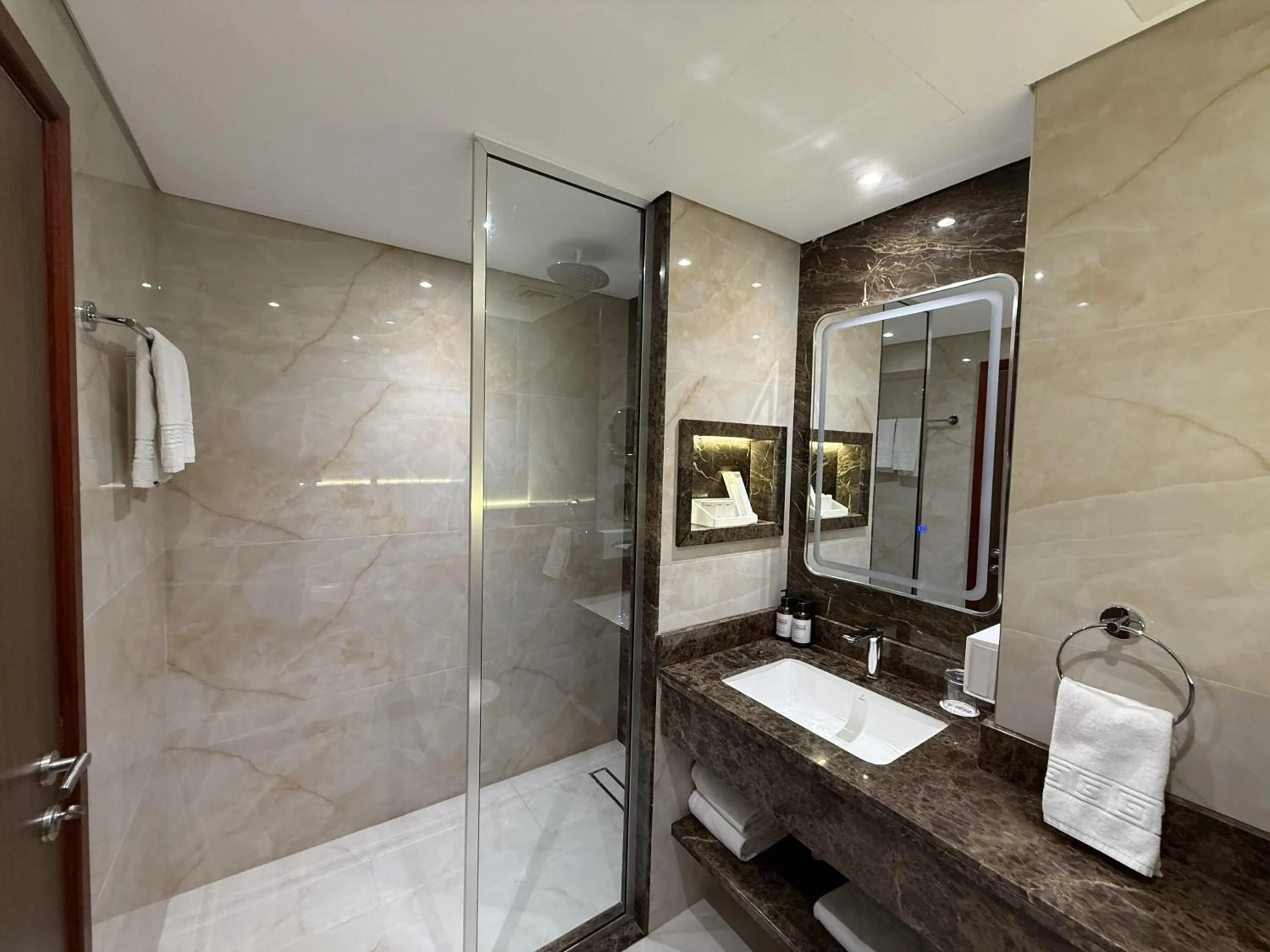 Bathroom in Dubai Grand Hotel by Fortune, Dubai Airport