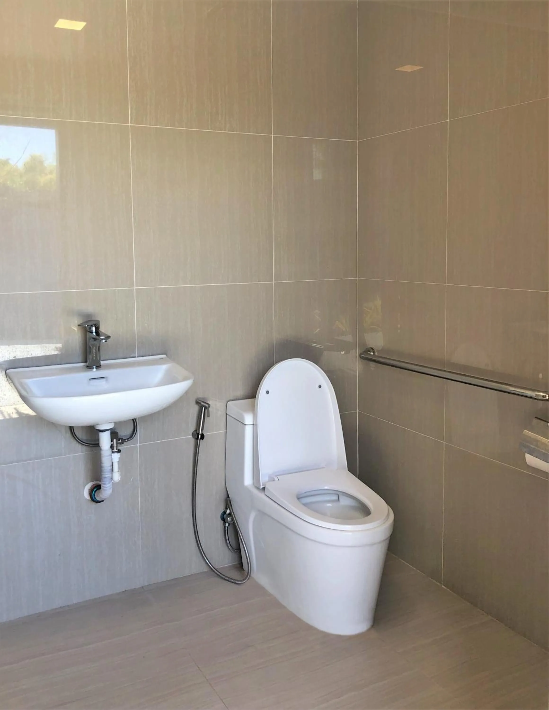 Toilet in Cocoons Club Laiya