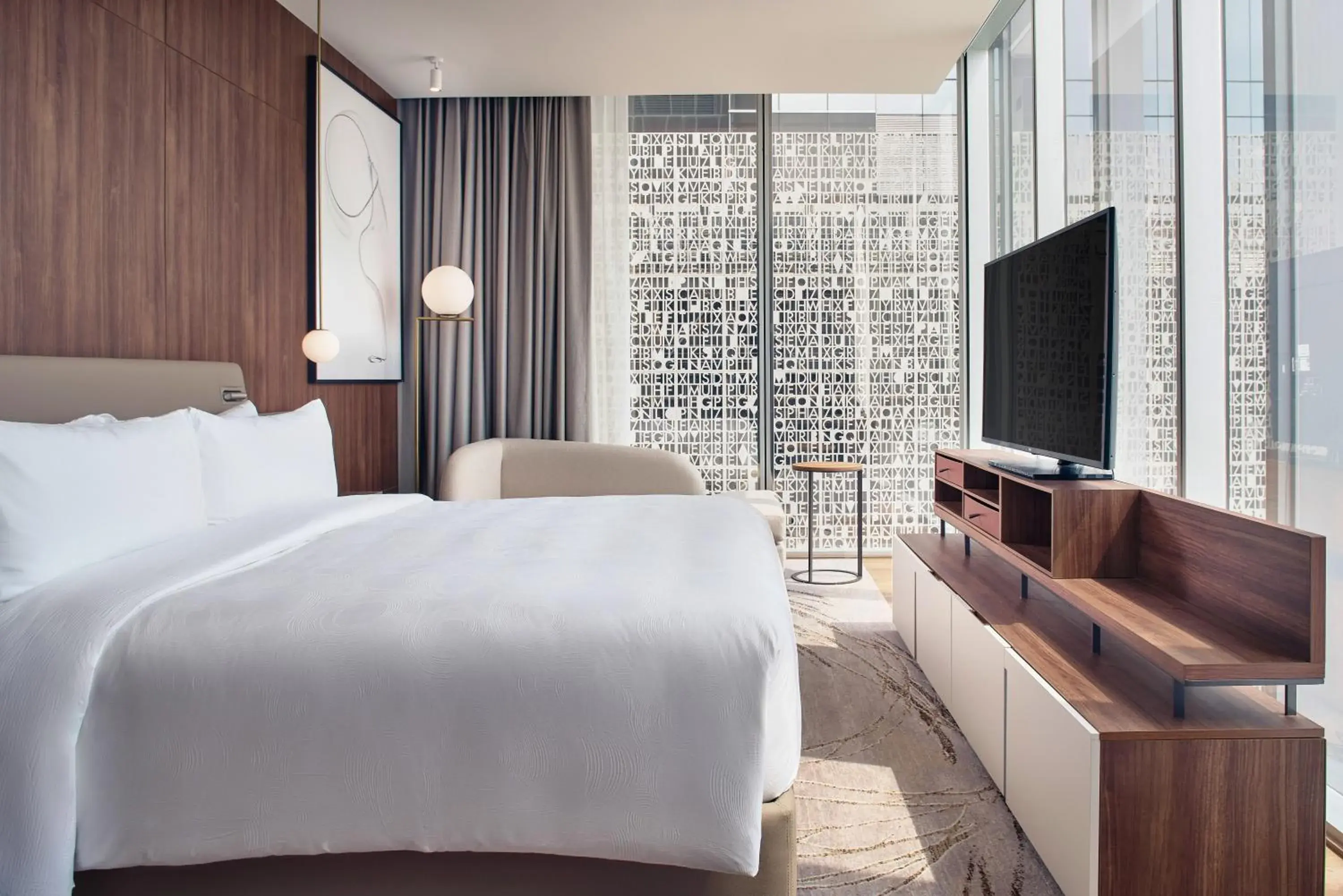 Executive level Deluxe Guest room with 1 King, City view, Corner in JW Marriott Hotel Guadalajara Executive level Deluxe Guest room with 1 King, City view, Corner in JW Marriott Hotel Guadalajara