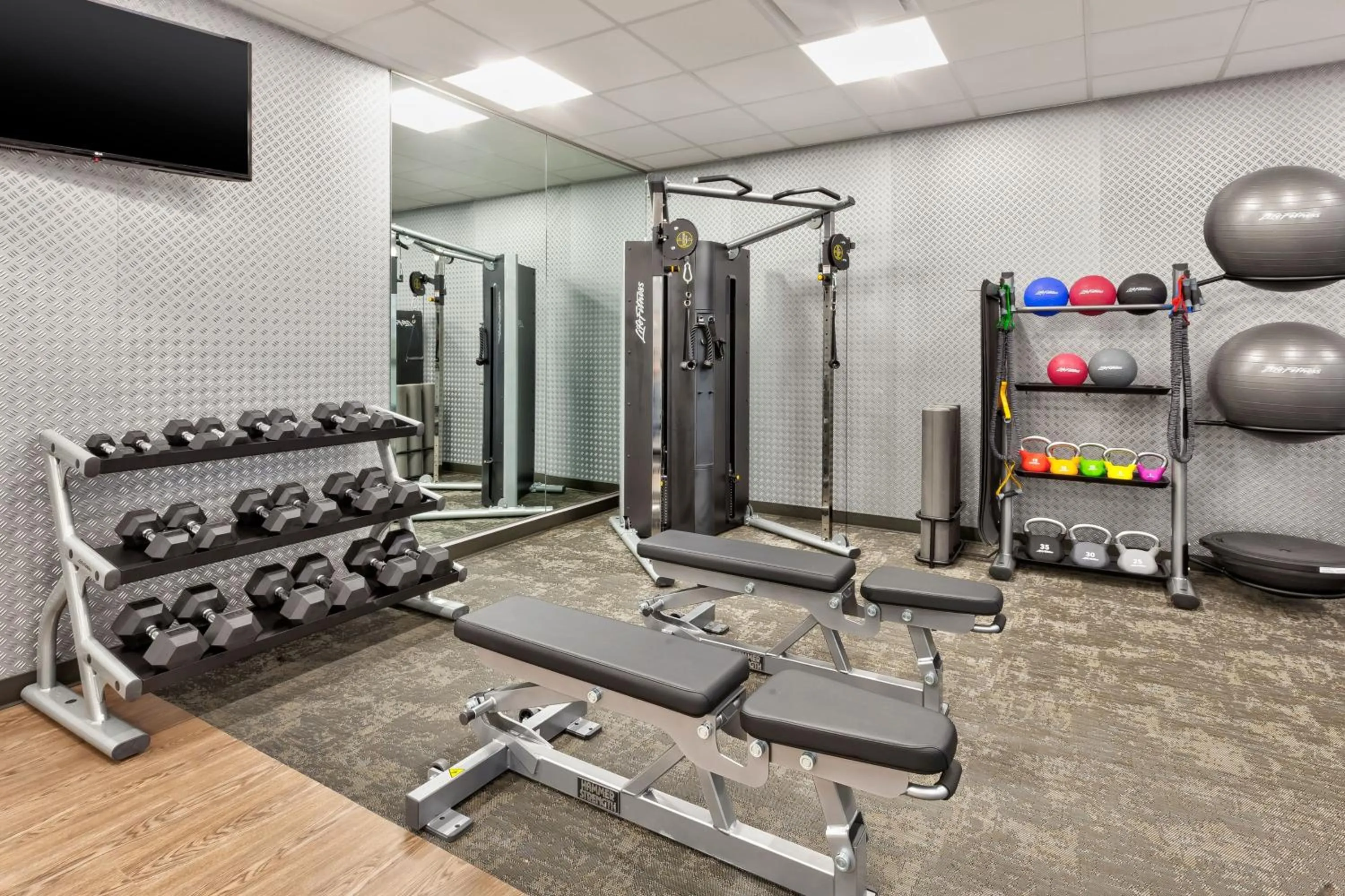 Fitness centre/facilities in Fairfield by Marriott Inn & Suites Grand Rapids North