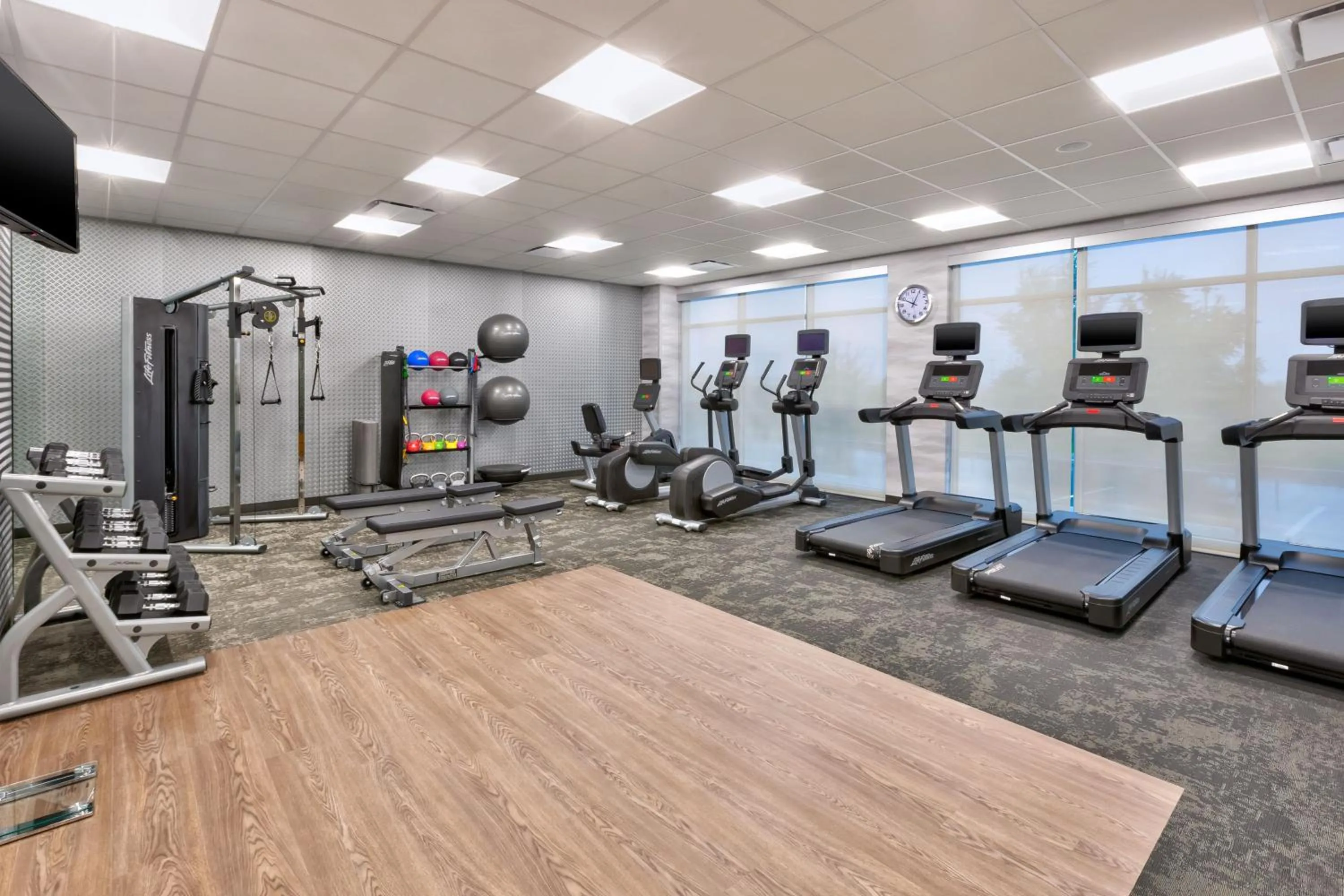 Fitness centre/facilities in Fairfield by Marriott Inn & Suites Grand Rapids North