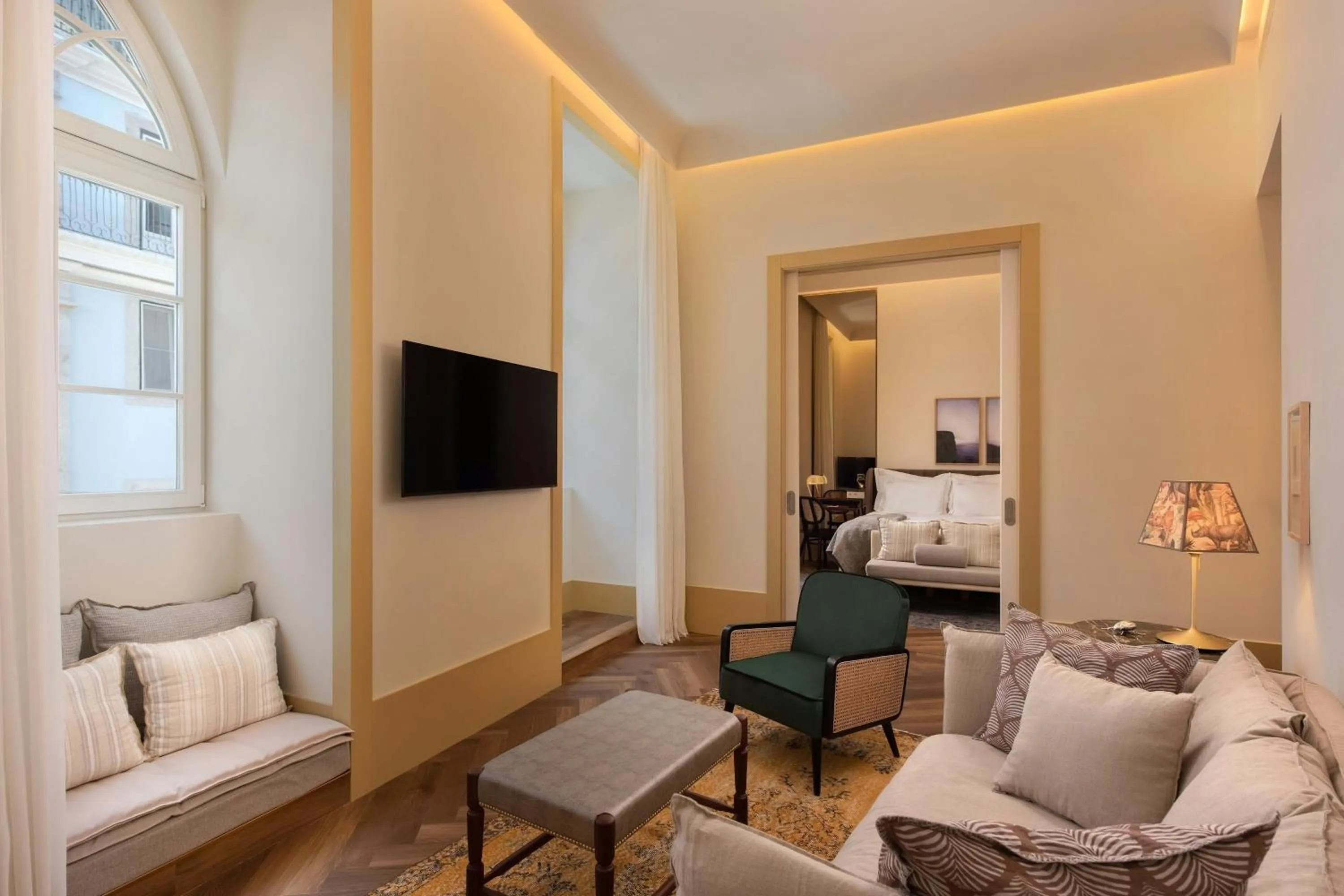 Photo of the whole room in The Ivens, Autograph Collection