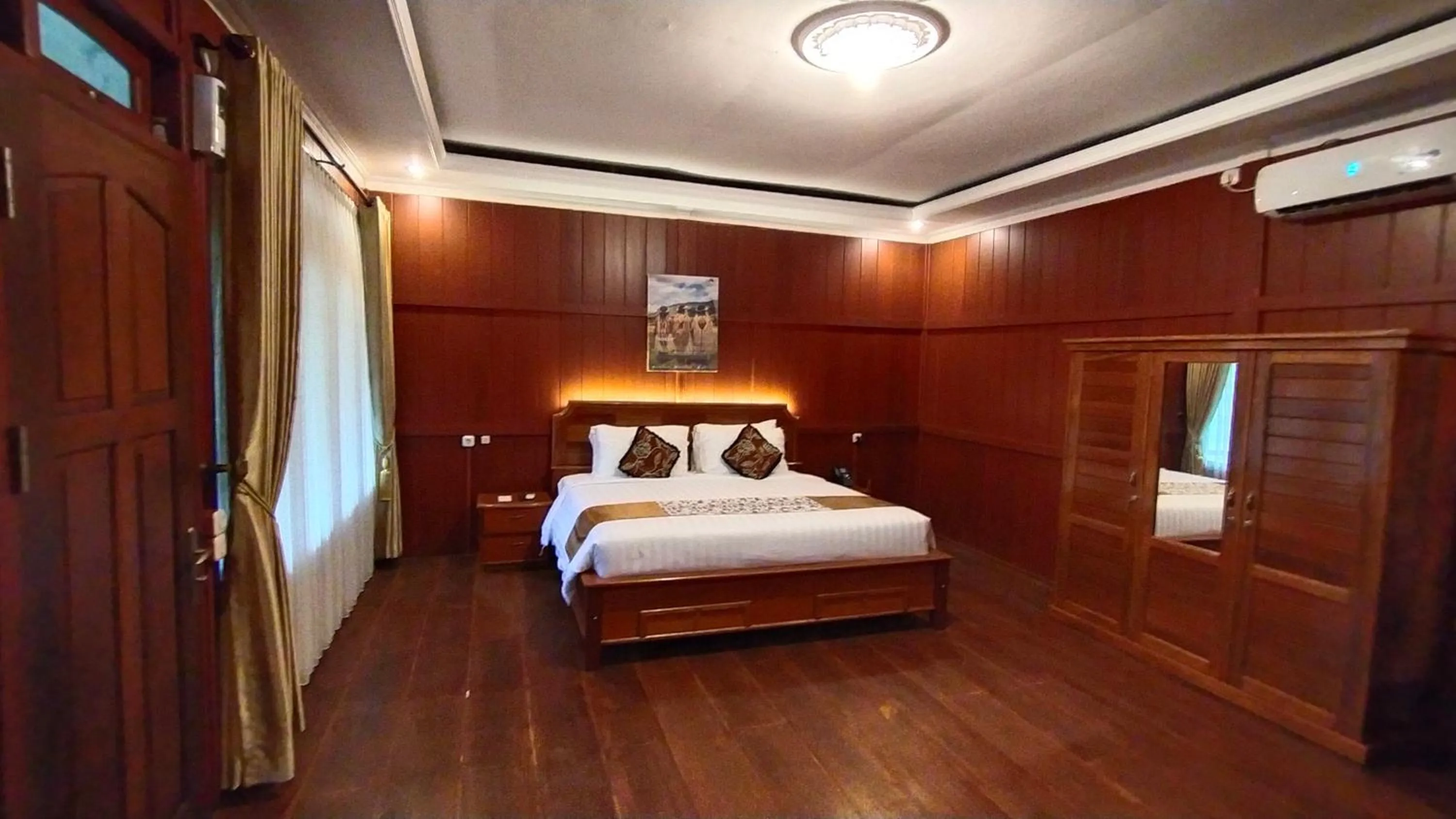 Photo of the whole room, Bed in Kasuari Exotic Resort Magelang