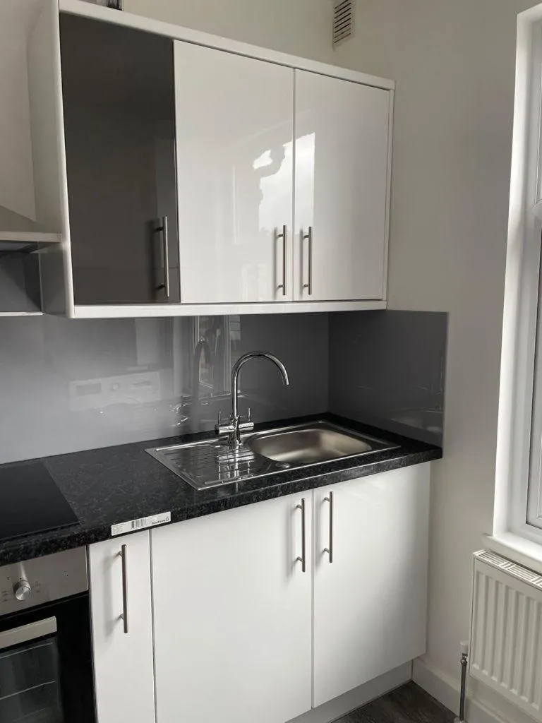 Kitchen or kitchenette in Grays Accommodation B&B