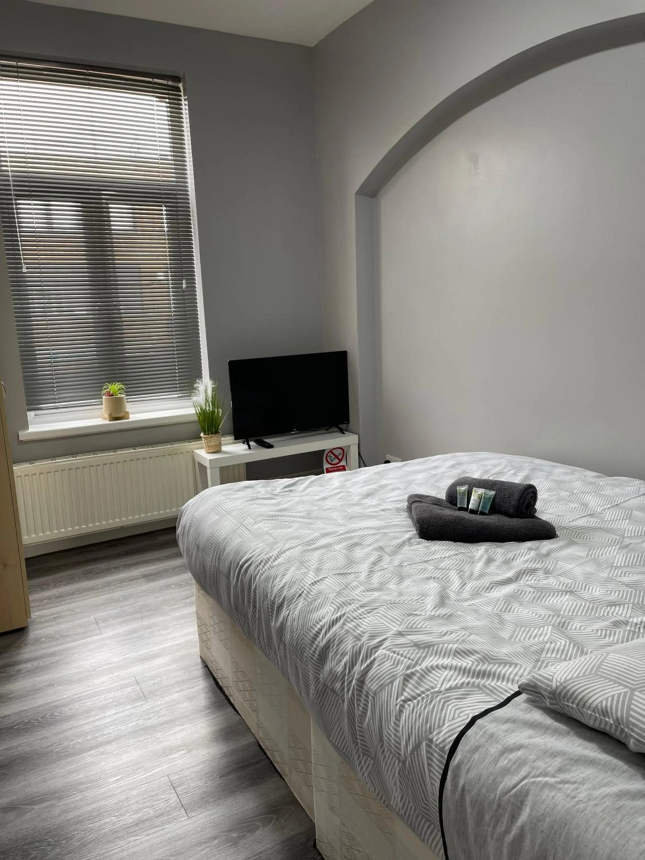 Grays Accommodation B&B