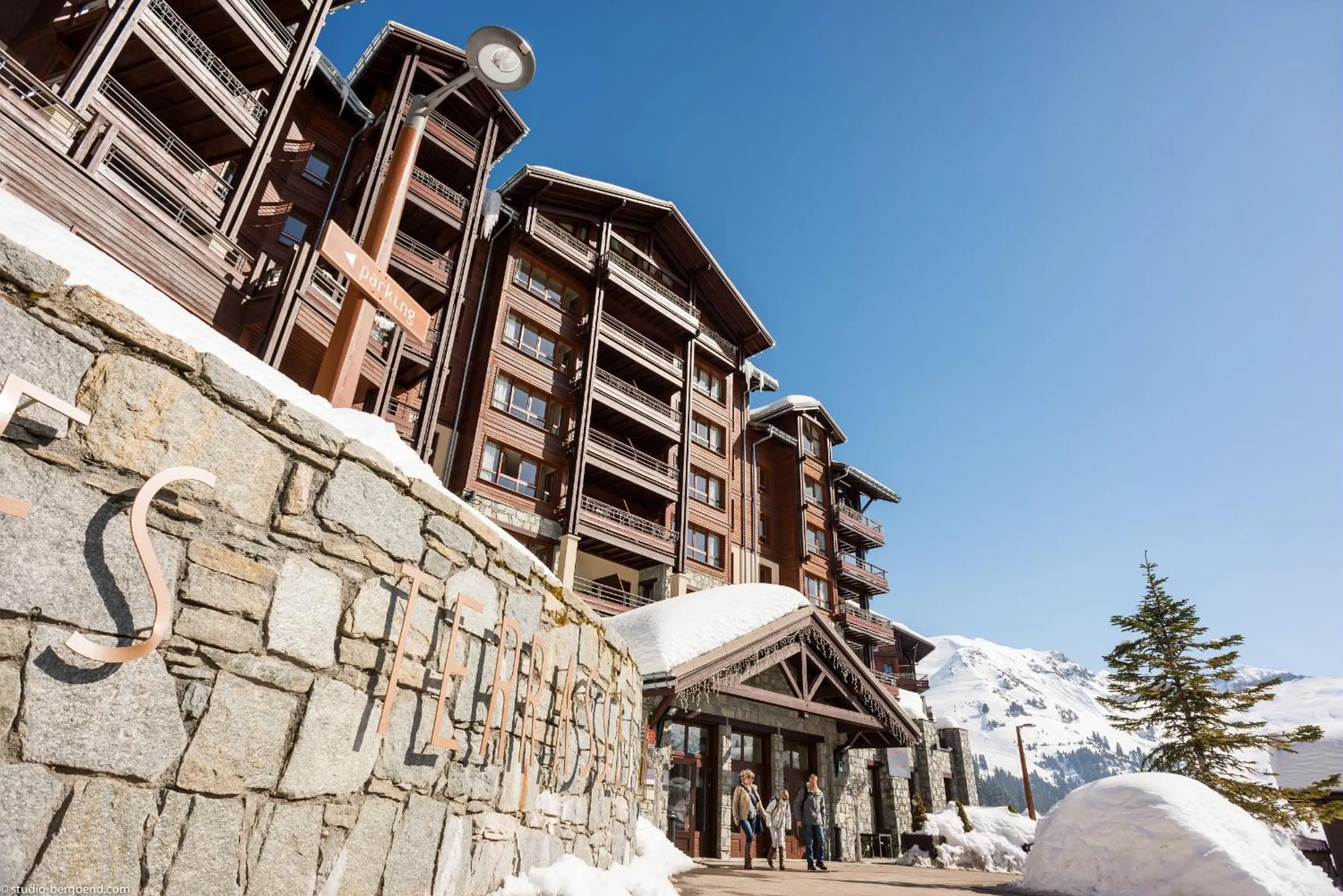 Property building in Résidence Pierre & Vacances Premium Les Terrasses d'Eos