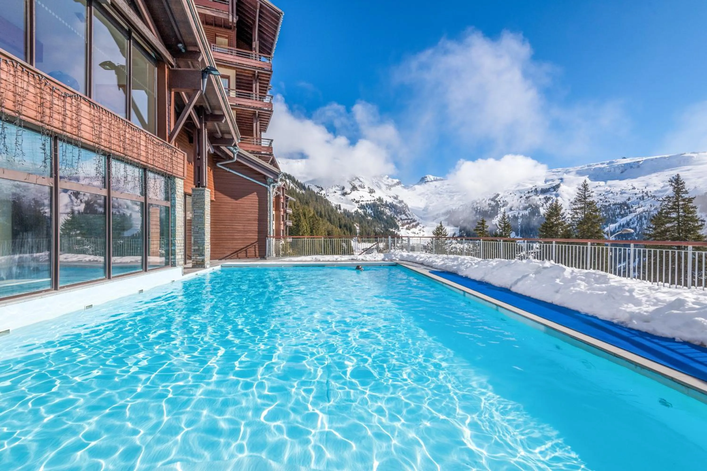 Property building in Résidence Pierre & Vacances Premium Les Terrasses d'Eos