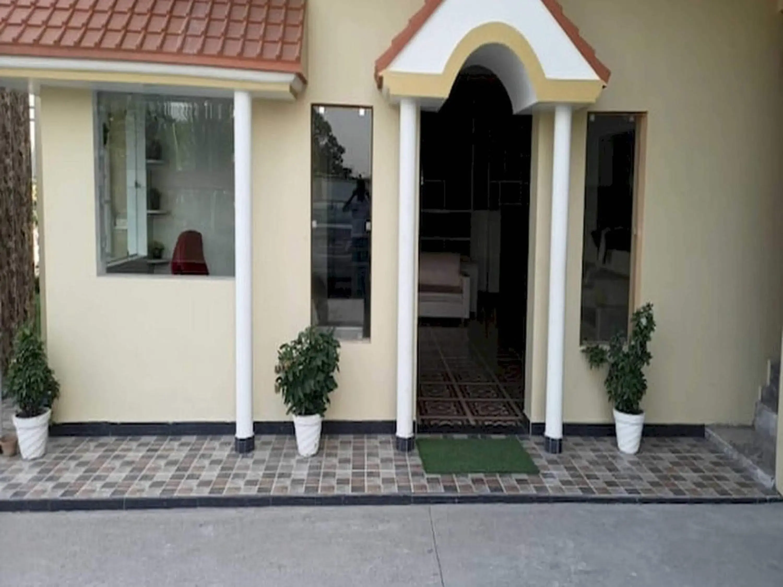 Facade/entrance in Hotel O Ocean's 11 Facade/entrance in Hotel O Ocean's 11