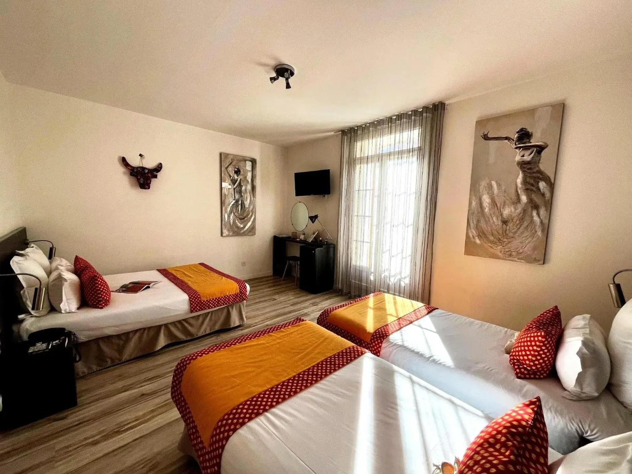 Photo of the whole room, Bed in Hotel Saint Louis - Au Coeur des Remparts Photo of the whole room, Bed in Hotel Saint Louis - Au Coeur des Remparts