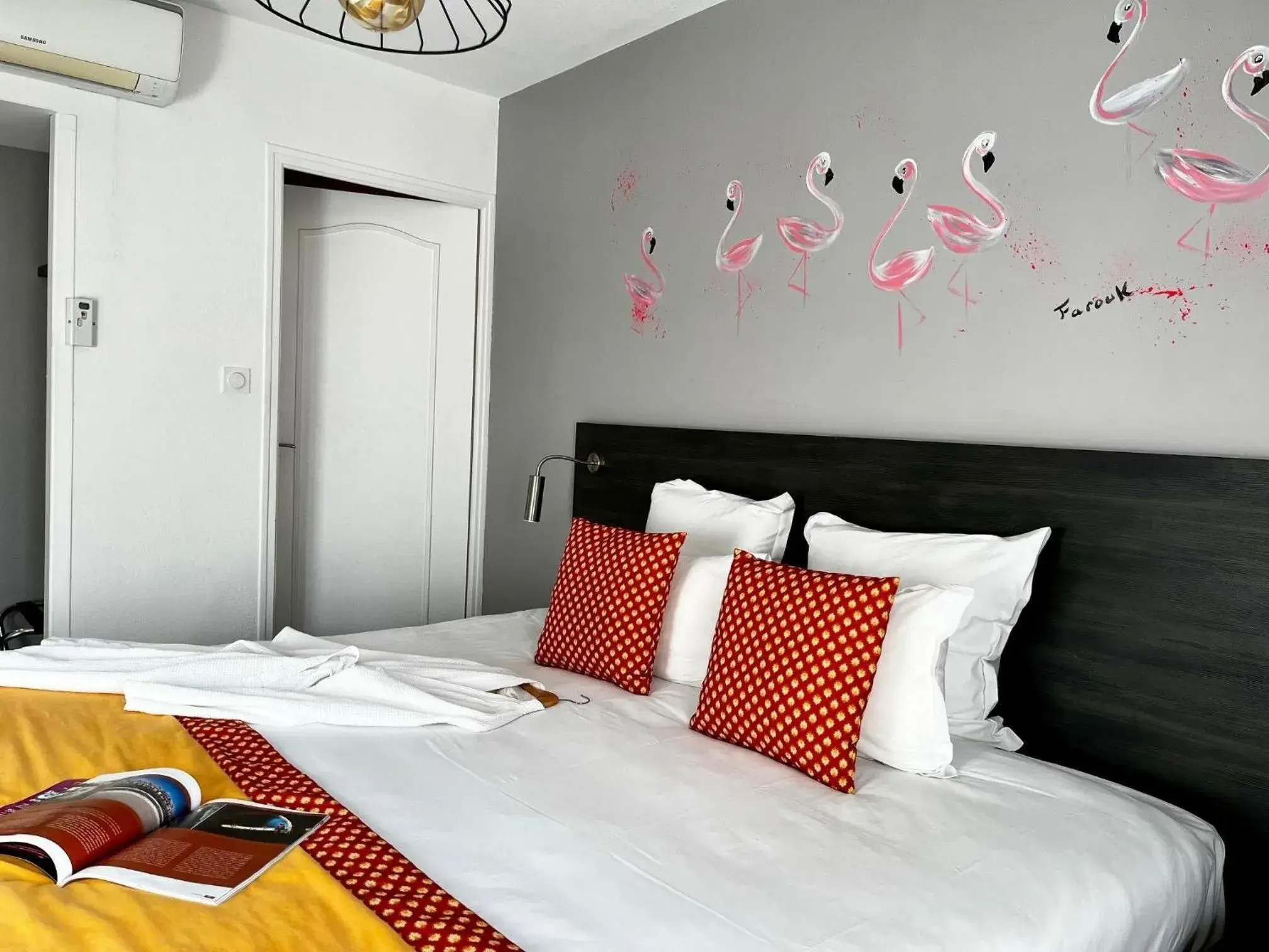 Photo of the whole room, Bed in Hotel Saint Louis - Au Coeur des Remparts Photo of the whole room, Bed in Hotel Saint Louis - Au Coeur des Remparts