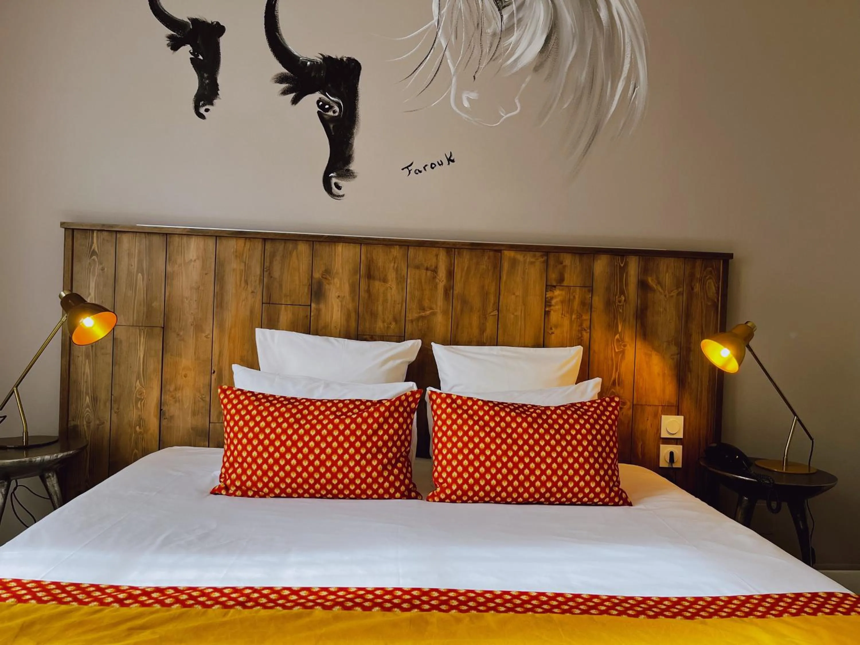 Decorative detail, Bed in Hotel Saint Louis - Au Coeur des Remparts