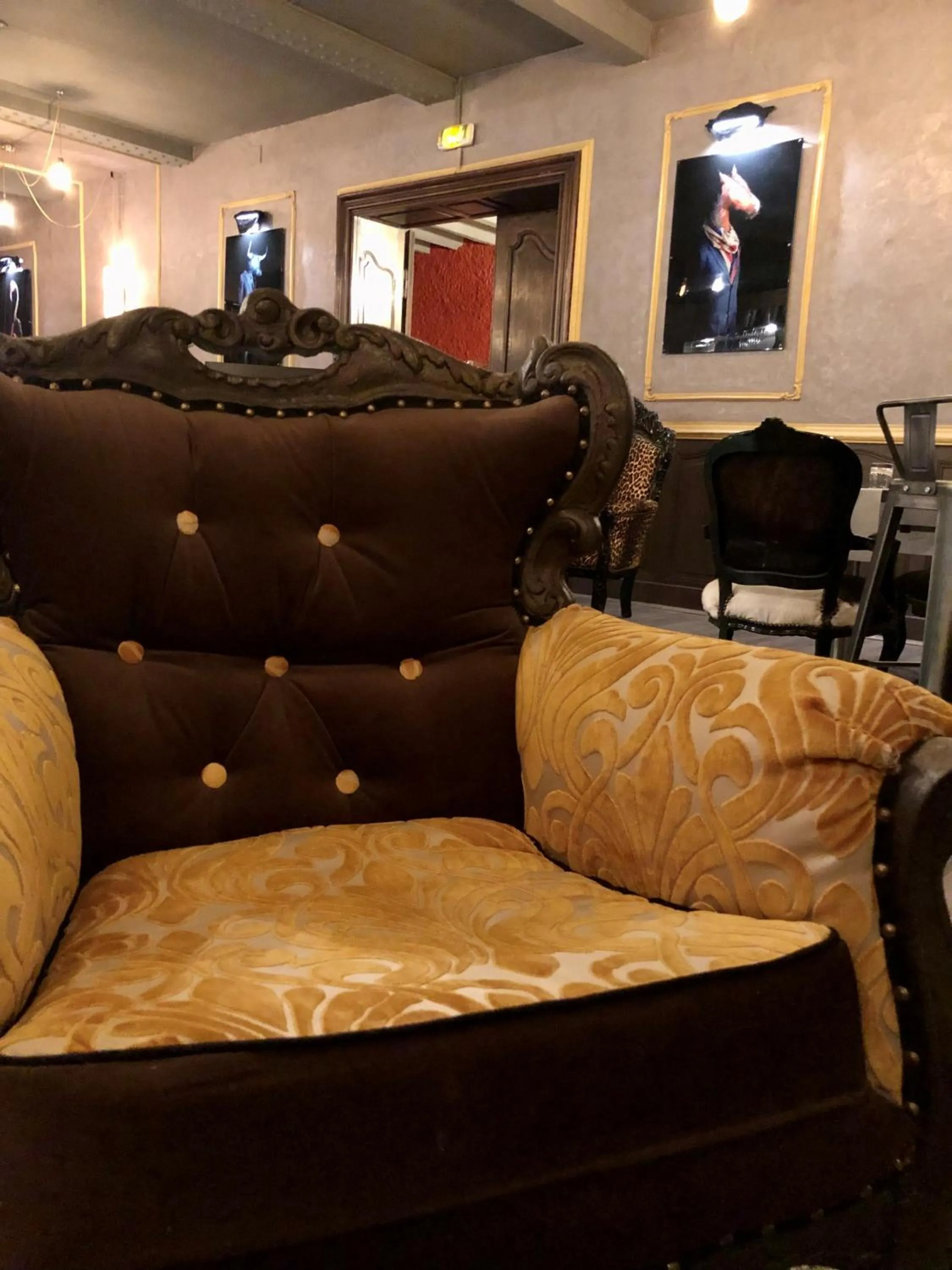 Lounge or bar in Hotel Saint Louis - Au Coeur des Remparts