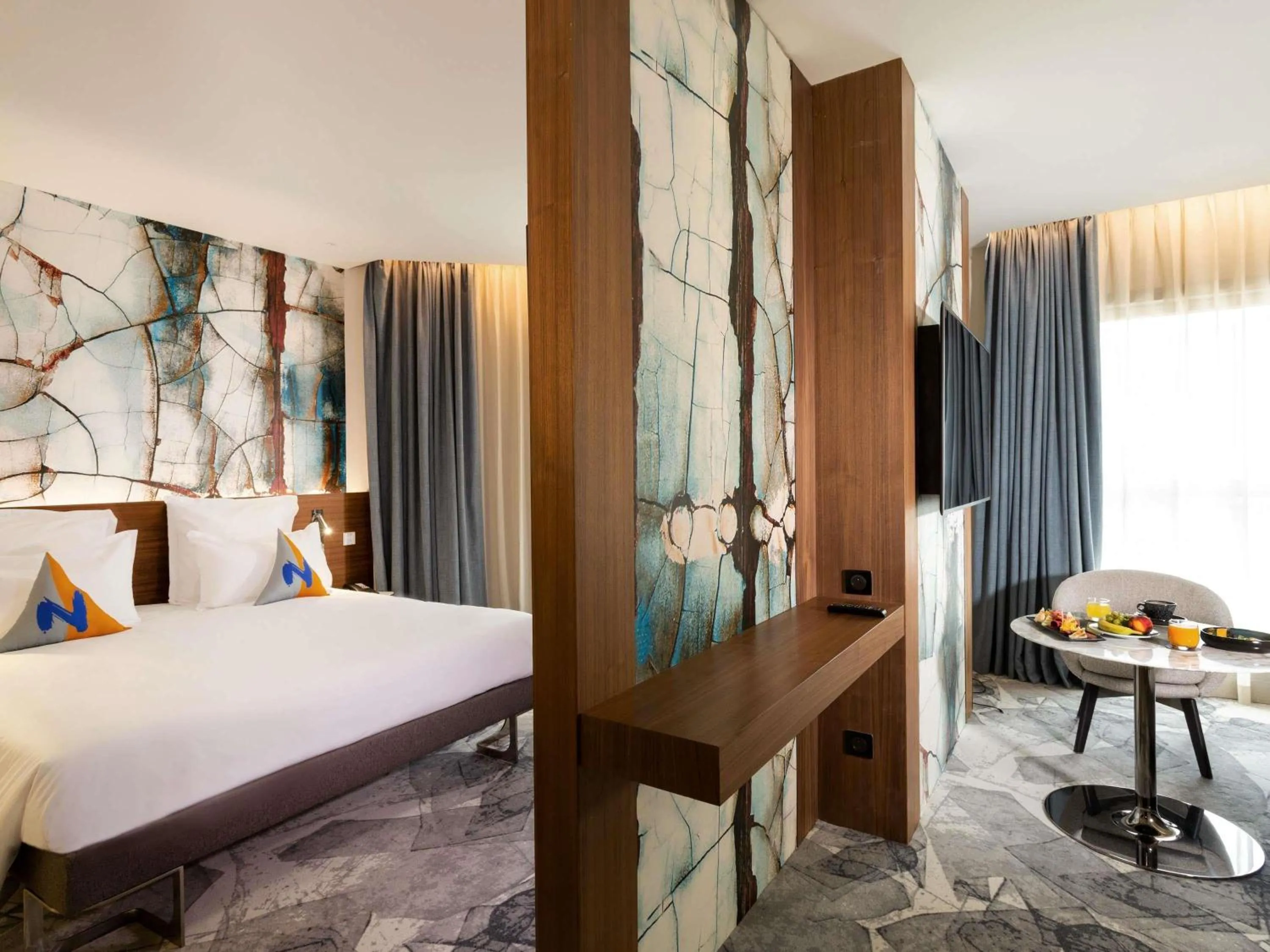 Bedroom, Bed in Novotel Tunis Lac