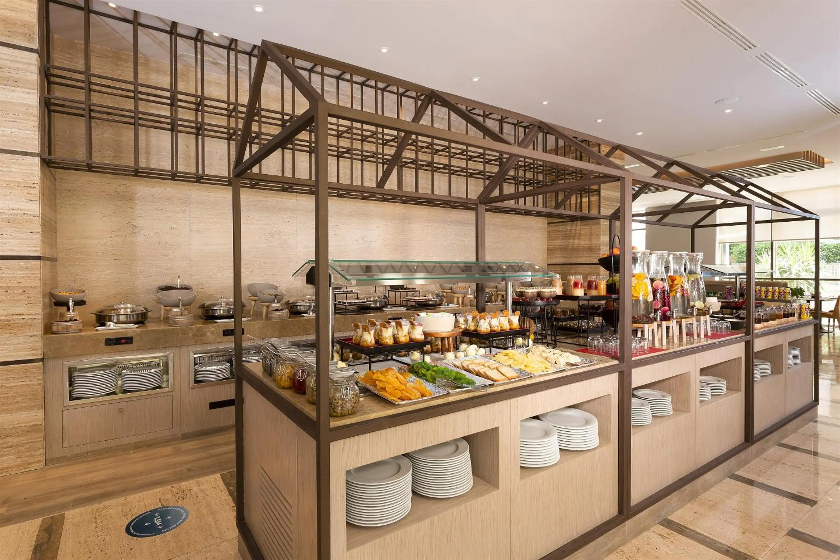 Restaurant/places to eat in Novotel Tunis Lac