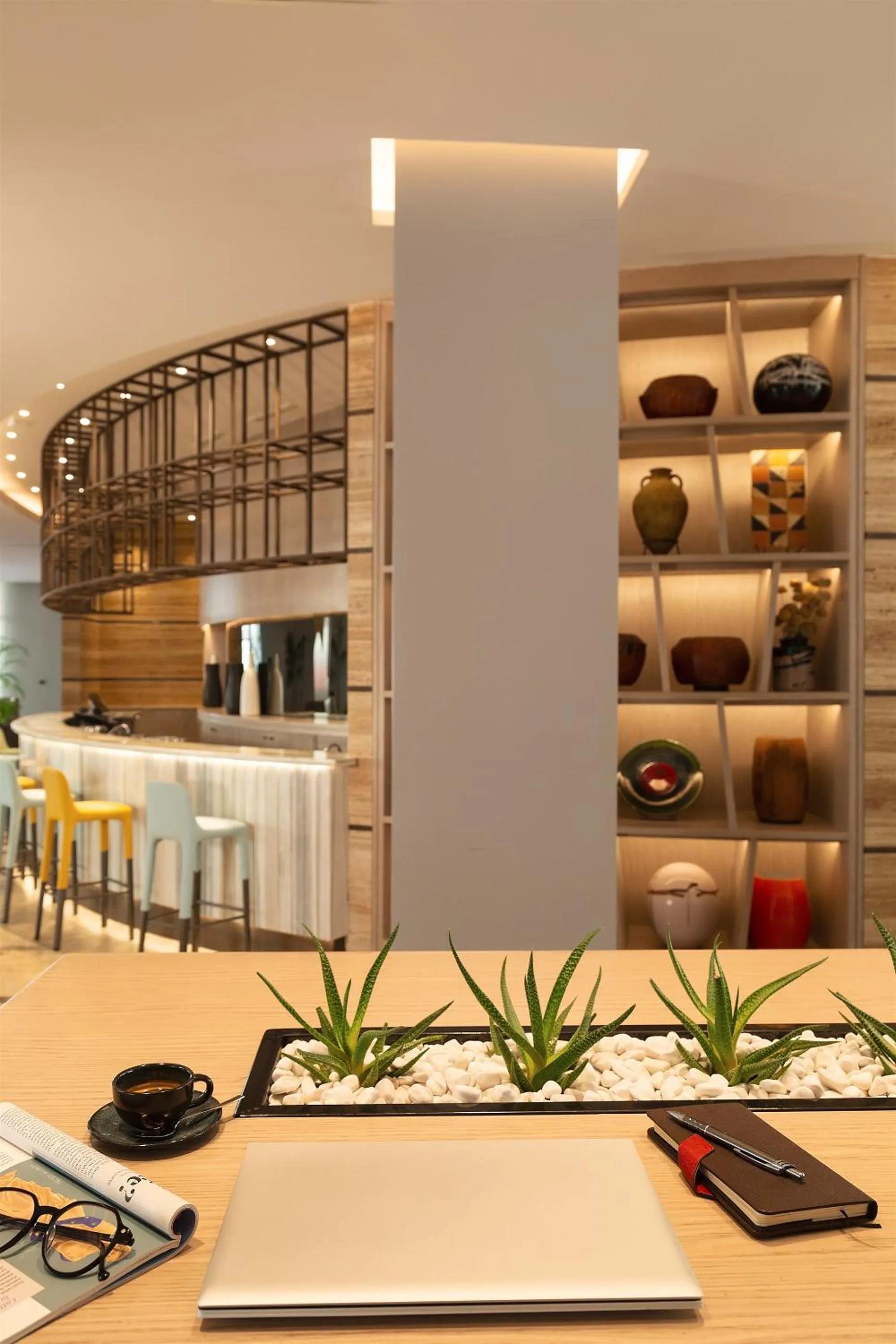 Lounge or bar in Novotel Tunis Lac