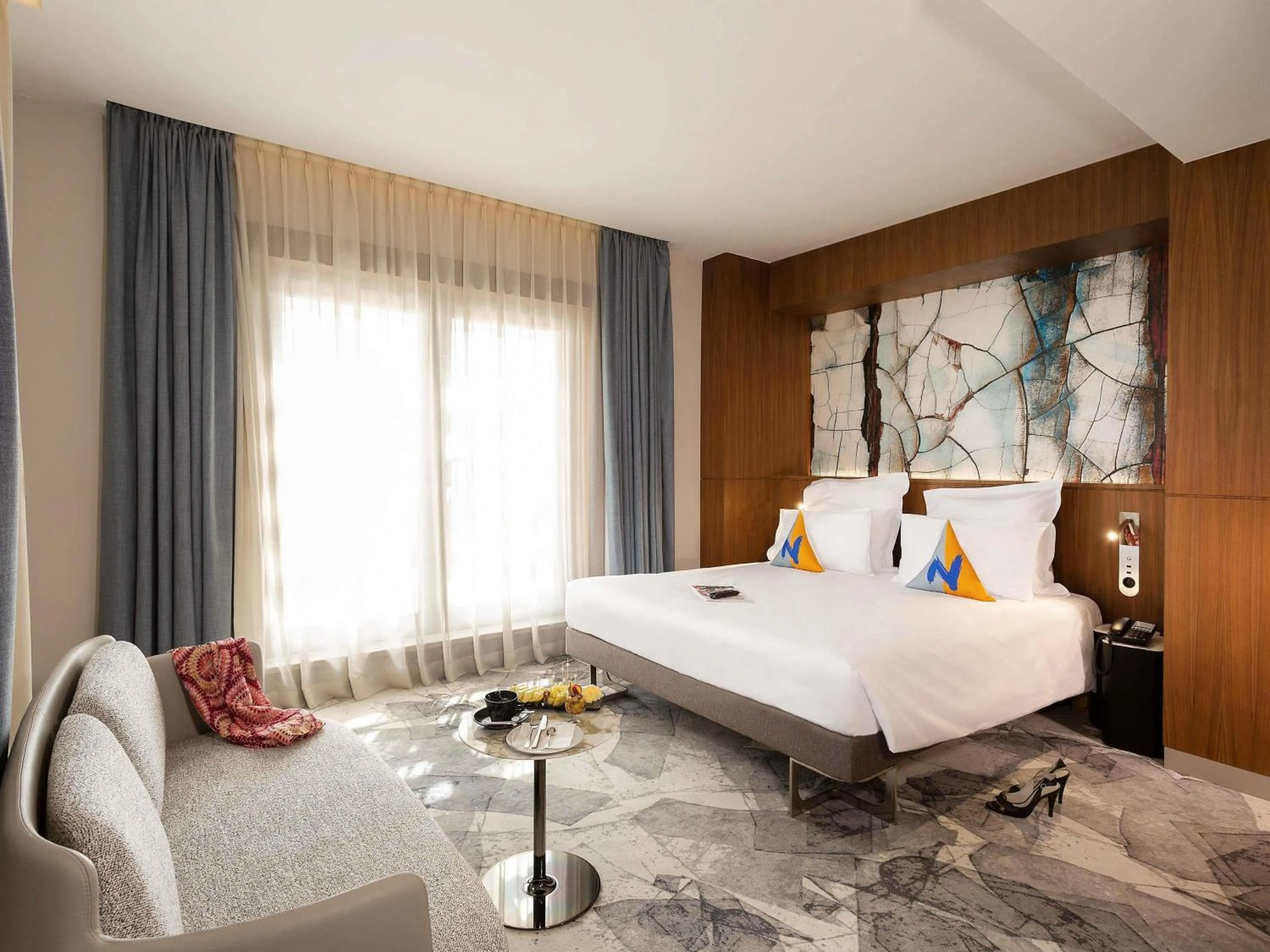 Bedroom, Bed in Novotel Tunis Lac