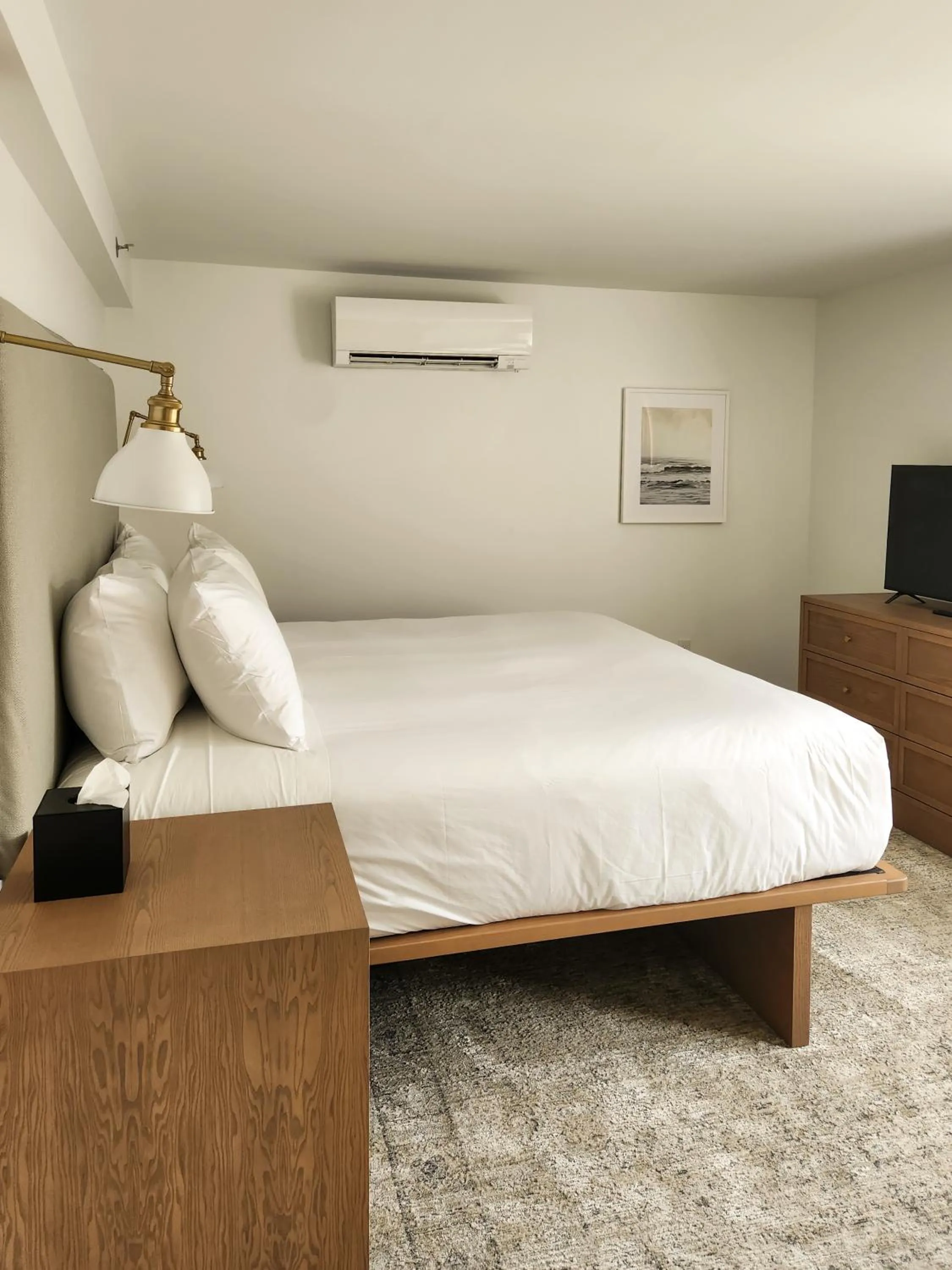 Photo of the whole room, Bed in Shepherd’s Run