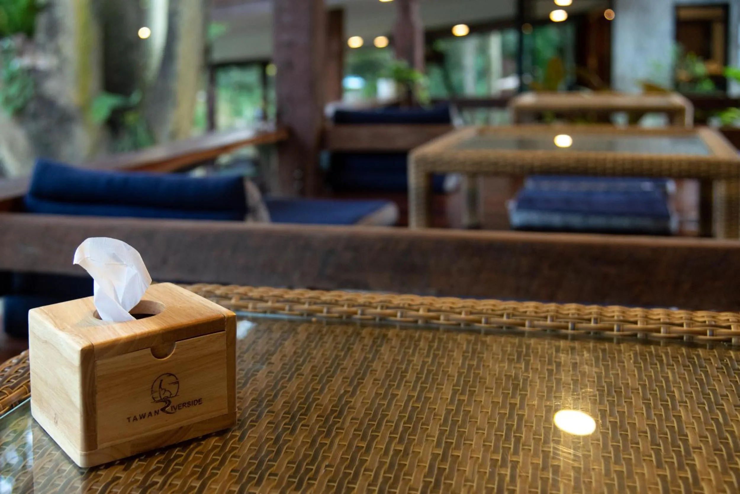 Restaurant/places to eat in Tawan Riverside