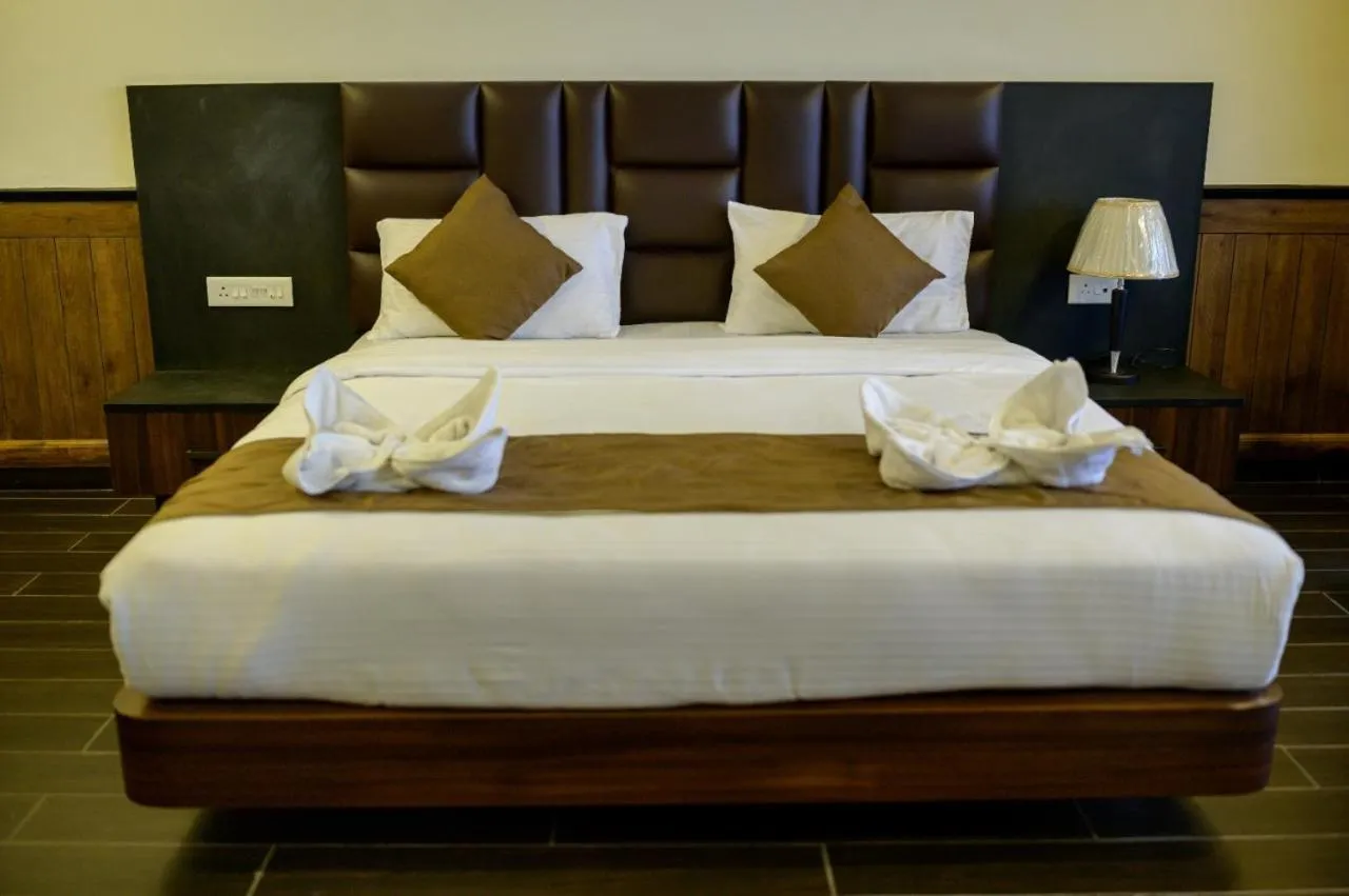 Bedroom, Bed in Istana Resort & Spa