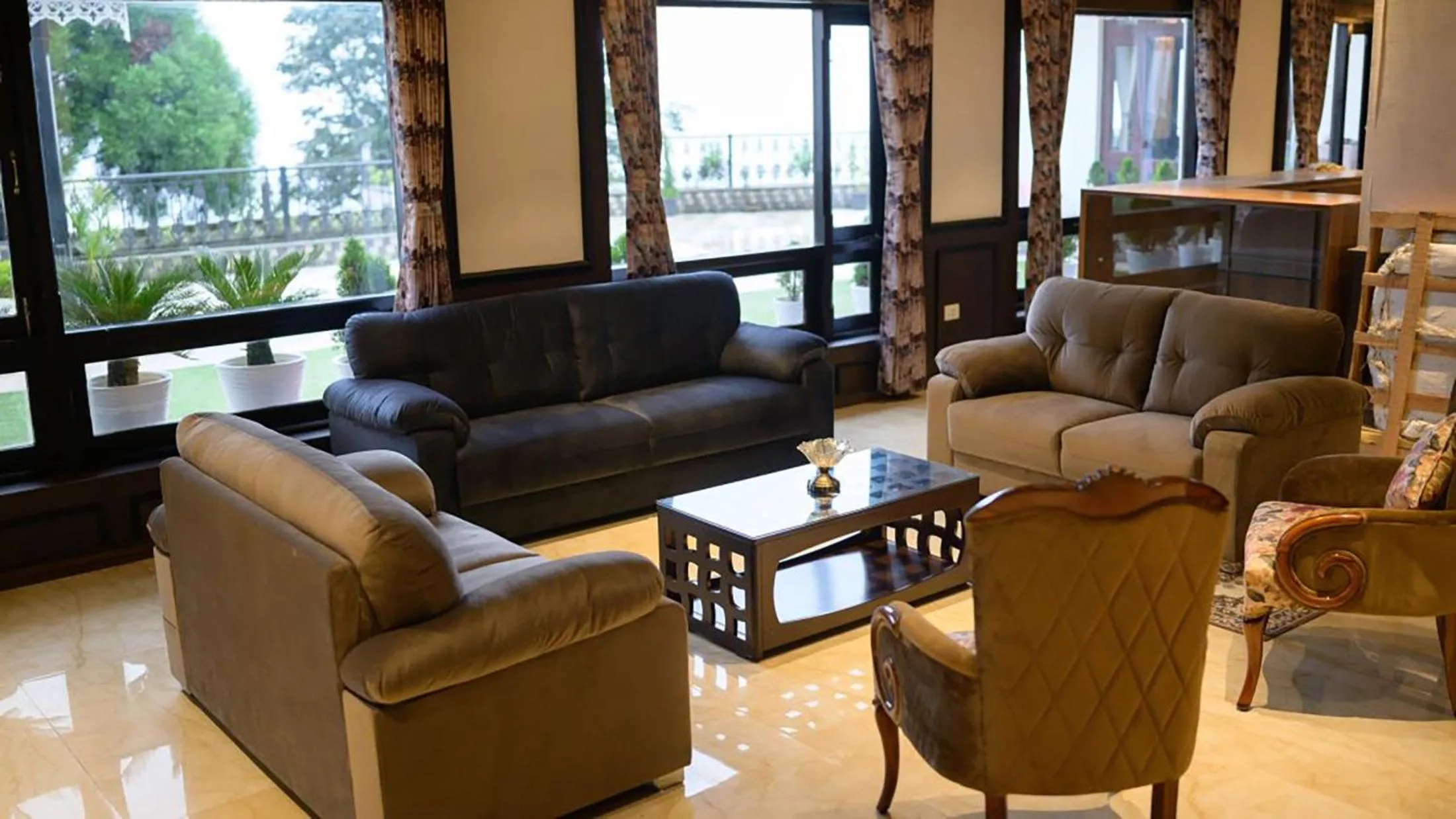 Restaurant/places to eat in Istana Resort & Spa