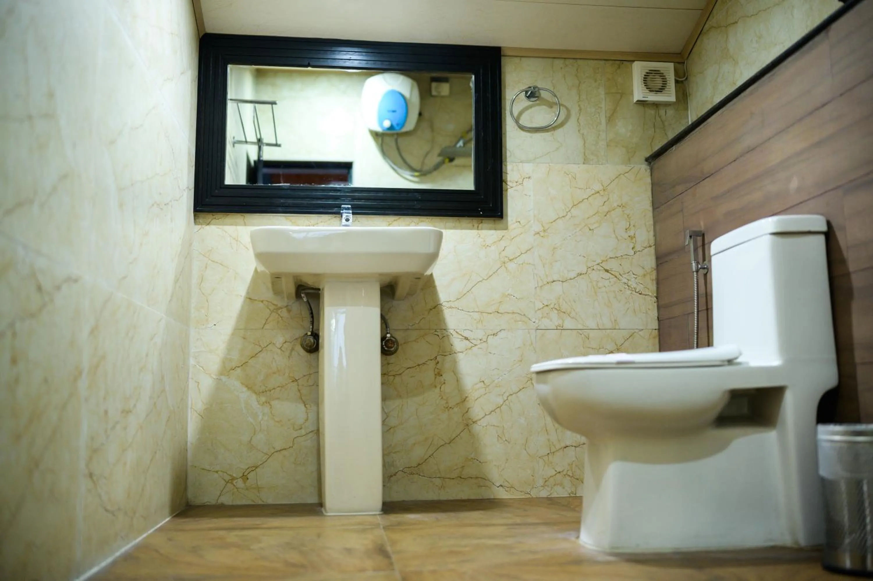 Bathroom in Istana Resort & Spa