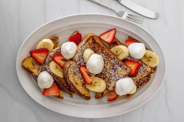 Breakfast in The Equestrian