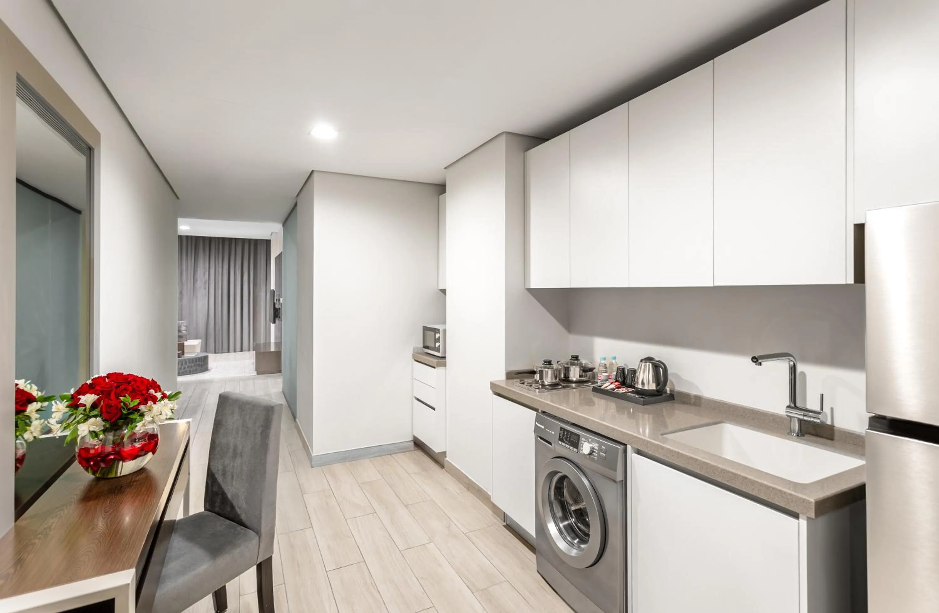 Kitchen or kitchenette in Mirot Residence