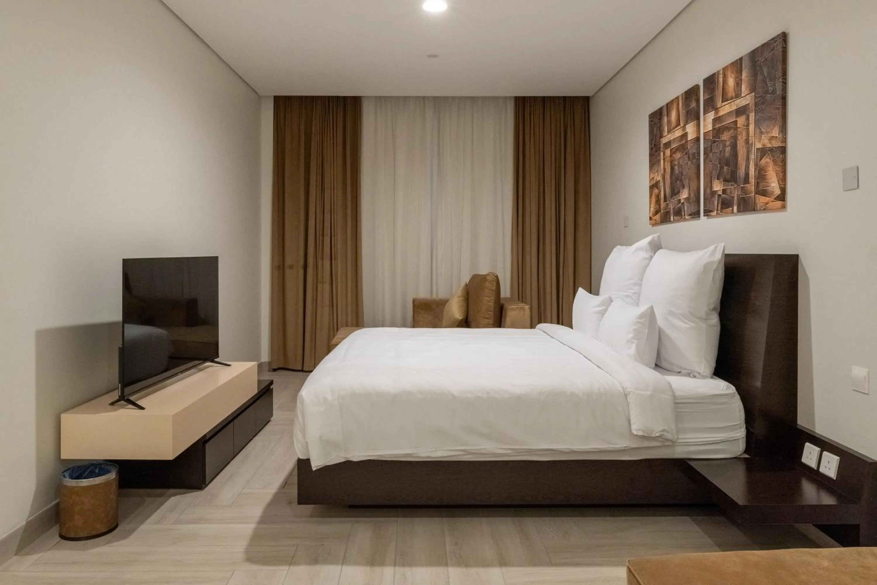 Photo of the whole room, Bed in Mirot Residence