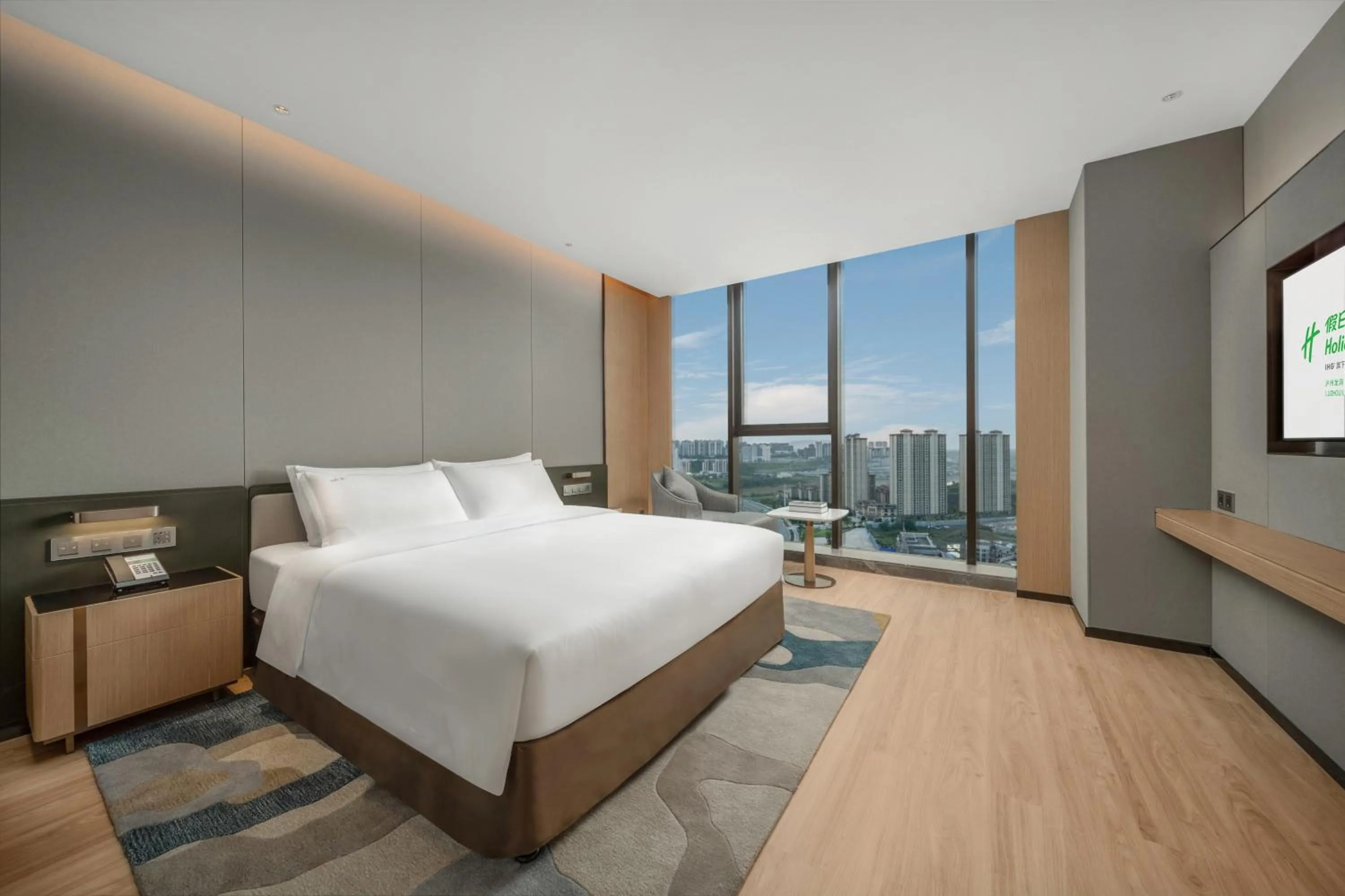 Bedroom, Bed in Holiday Inn Luzhou Longjian by IHG