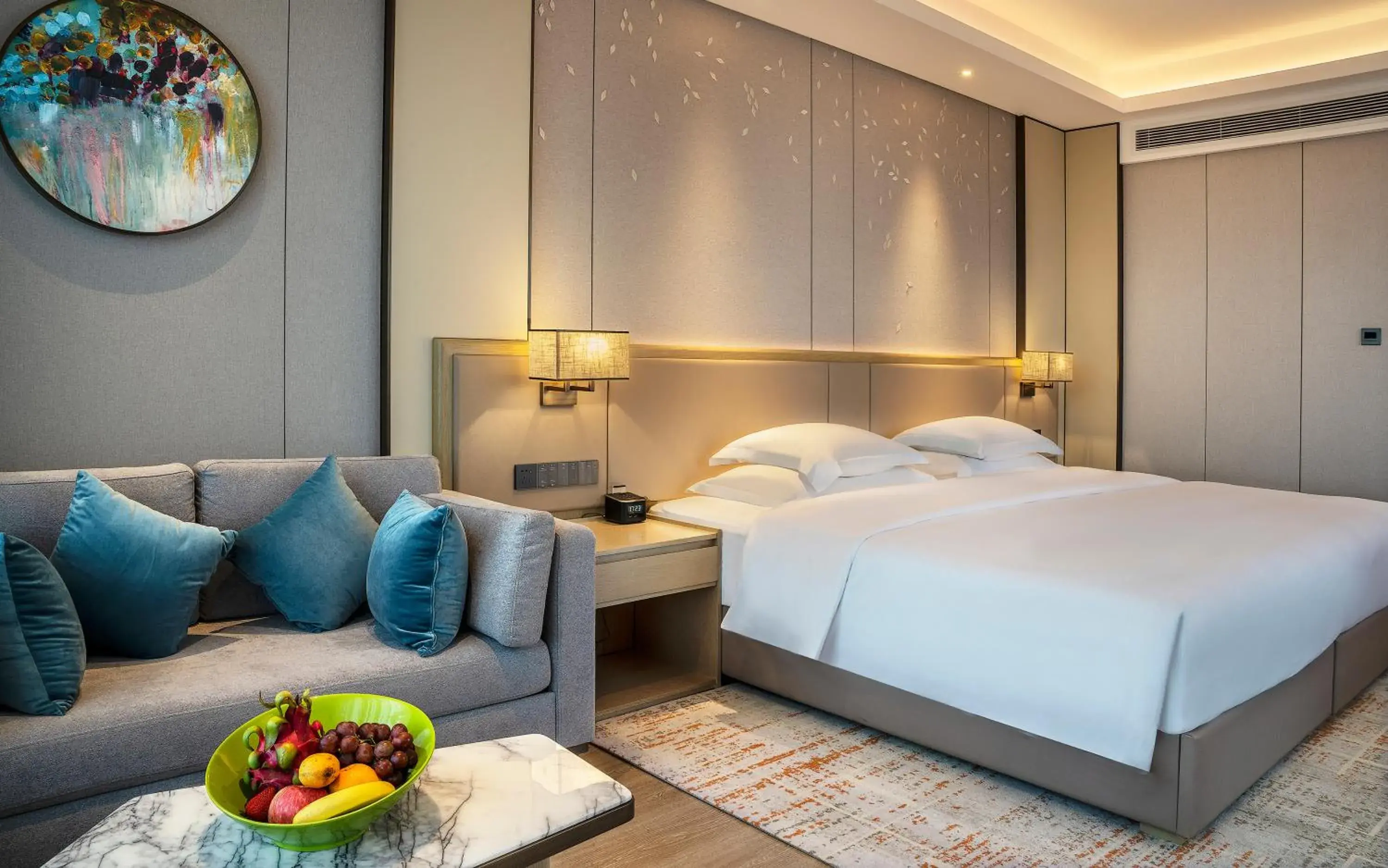Food and drinks, Bed in Crowne Plaza Changsha Development Zone by IHG Food and drinks, Bed in Crowne Plaza Changsha Development Zone by IHG