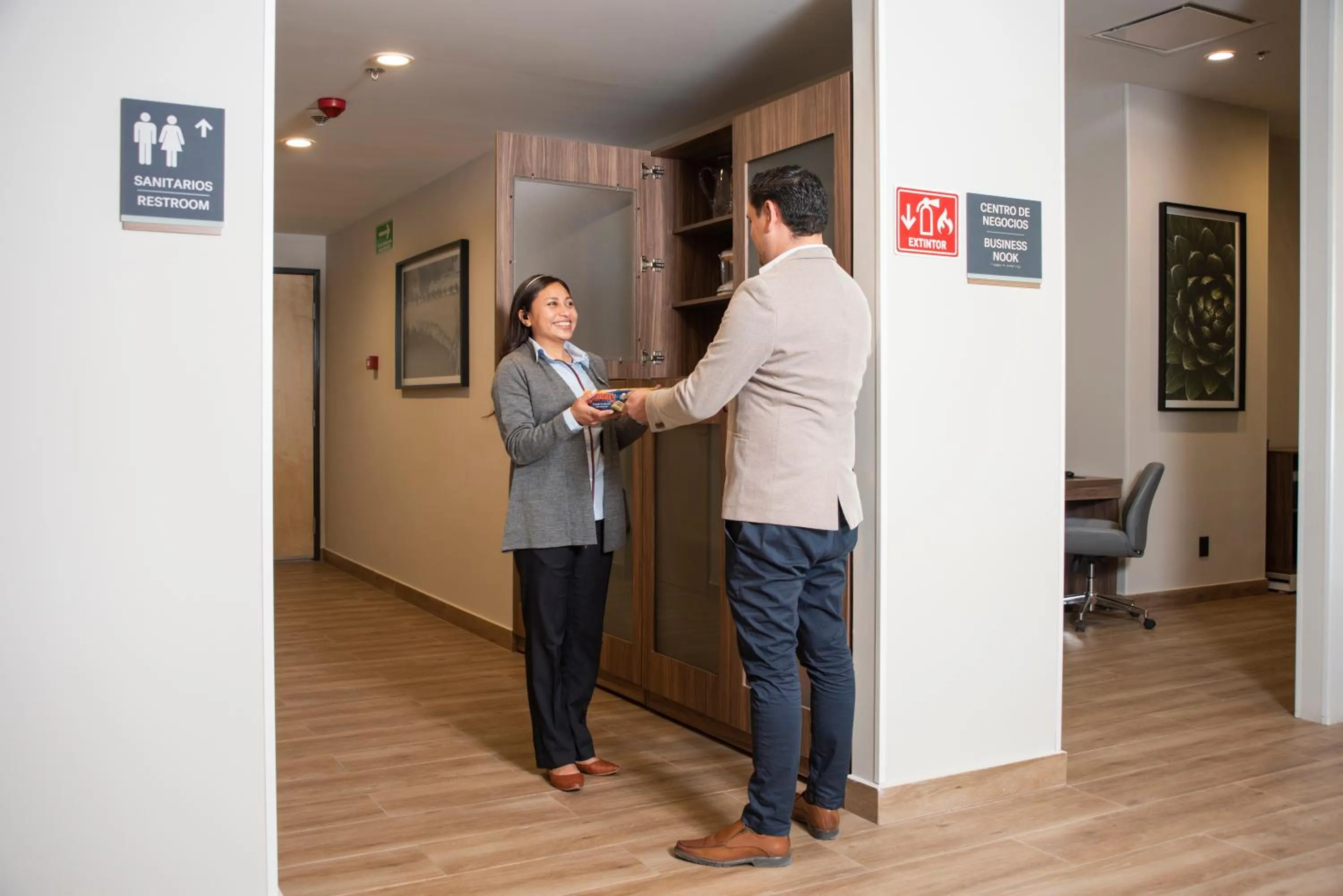 Lobby or reception in Candlewood Suites - Guadalajara Galerias by IHG