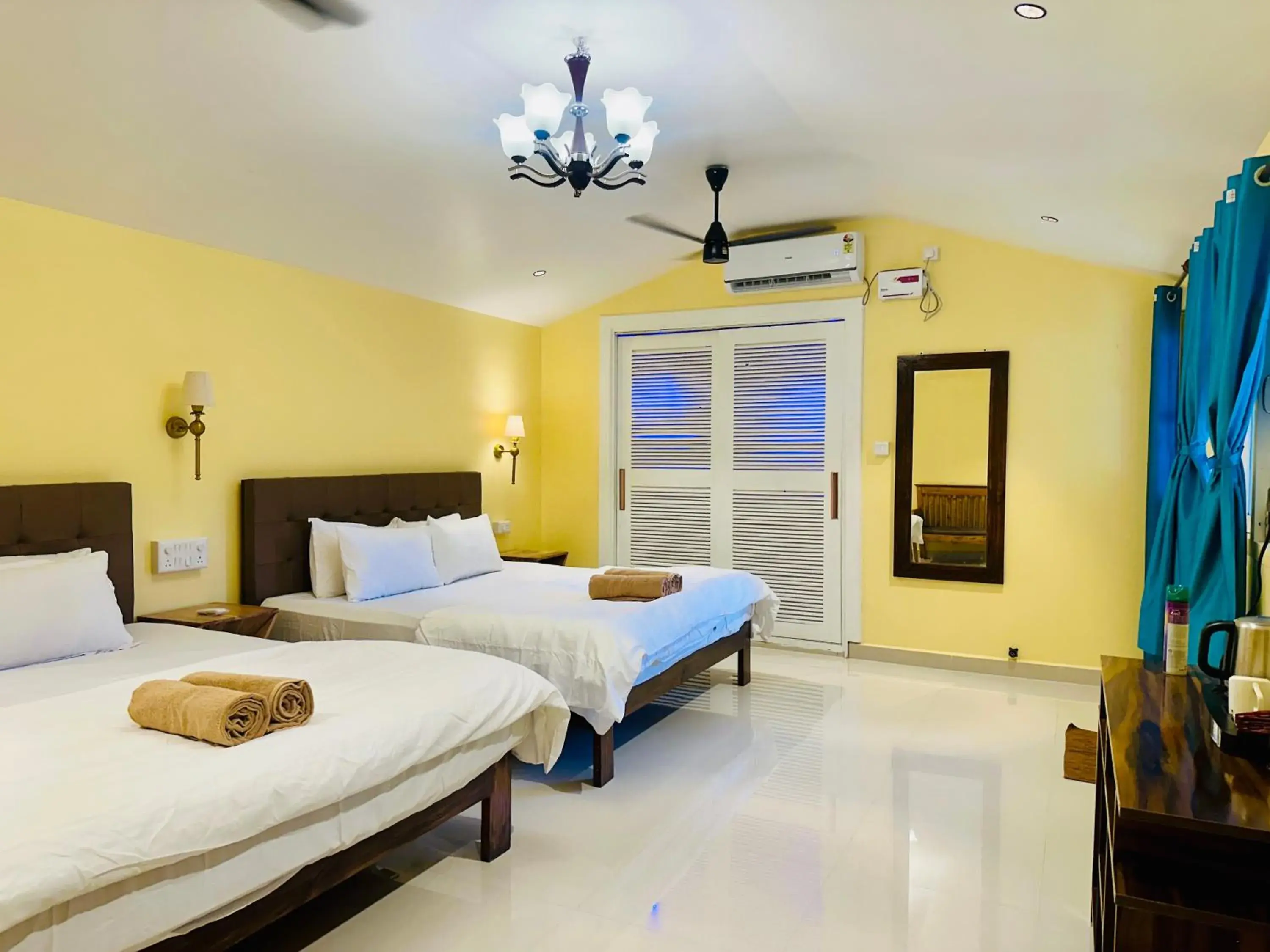 Bed in Cocos Beach Resort Bed in Cocos Beach Resort