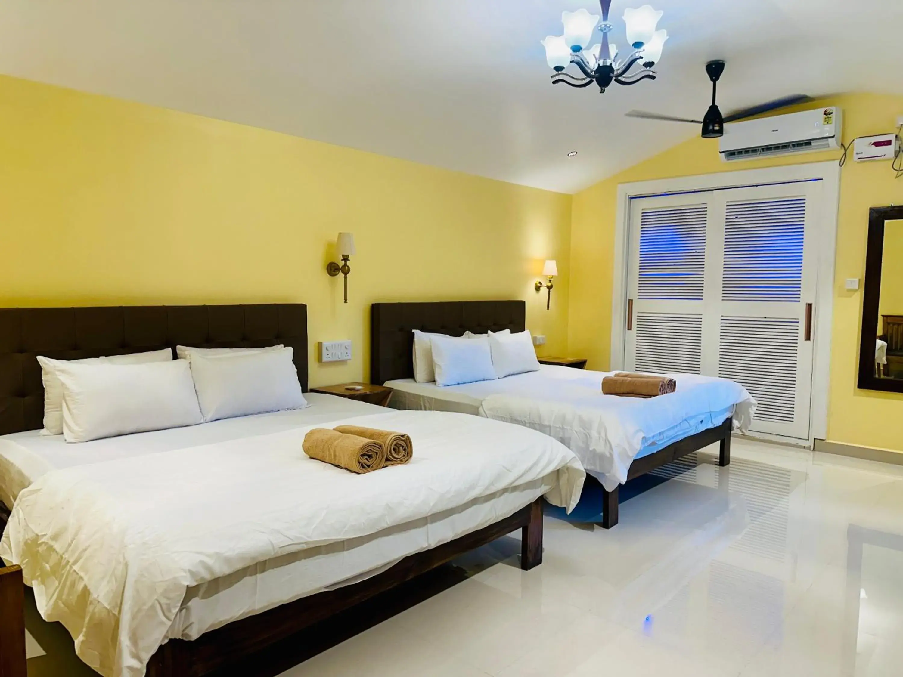 Bed in Cocos Beach Resort Bed in Cocos Beach Resort