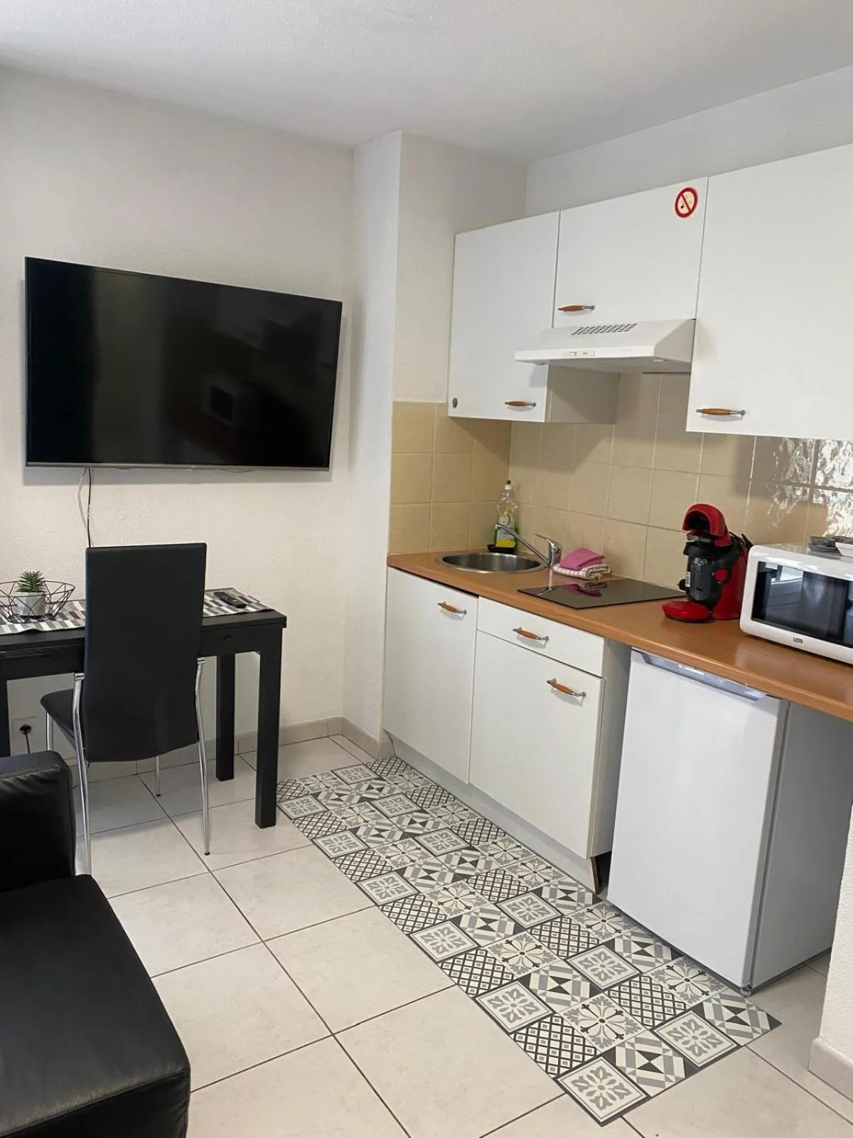 Kitchen or kitchenette in Kimi Résidence