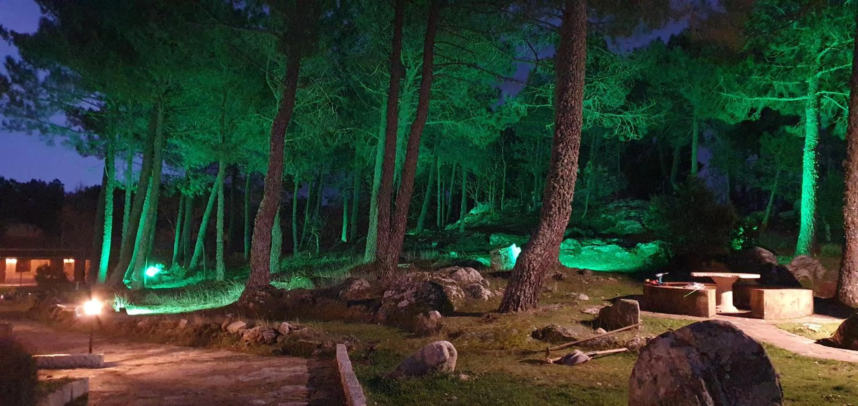 Night in Eras del Poeta